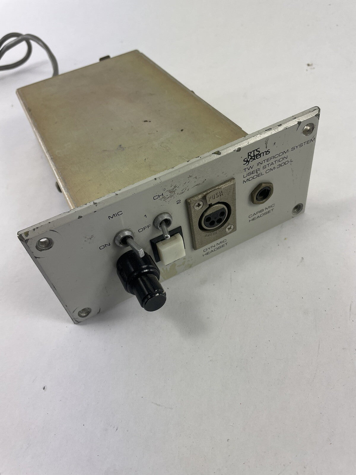RTS Systems Model CM-300-L TW Intercom system Console-Mount User Station