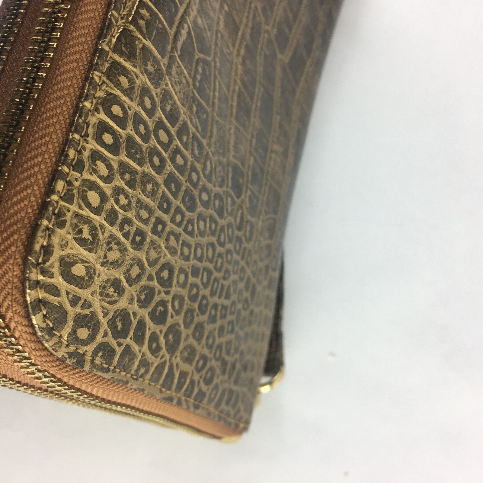 The Find - Faux Gold Leather Hand Purse
