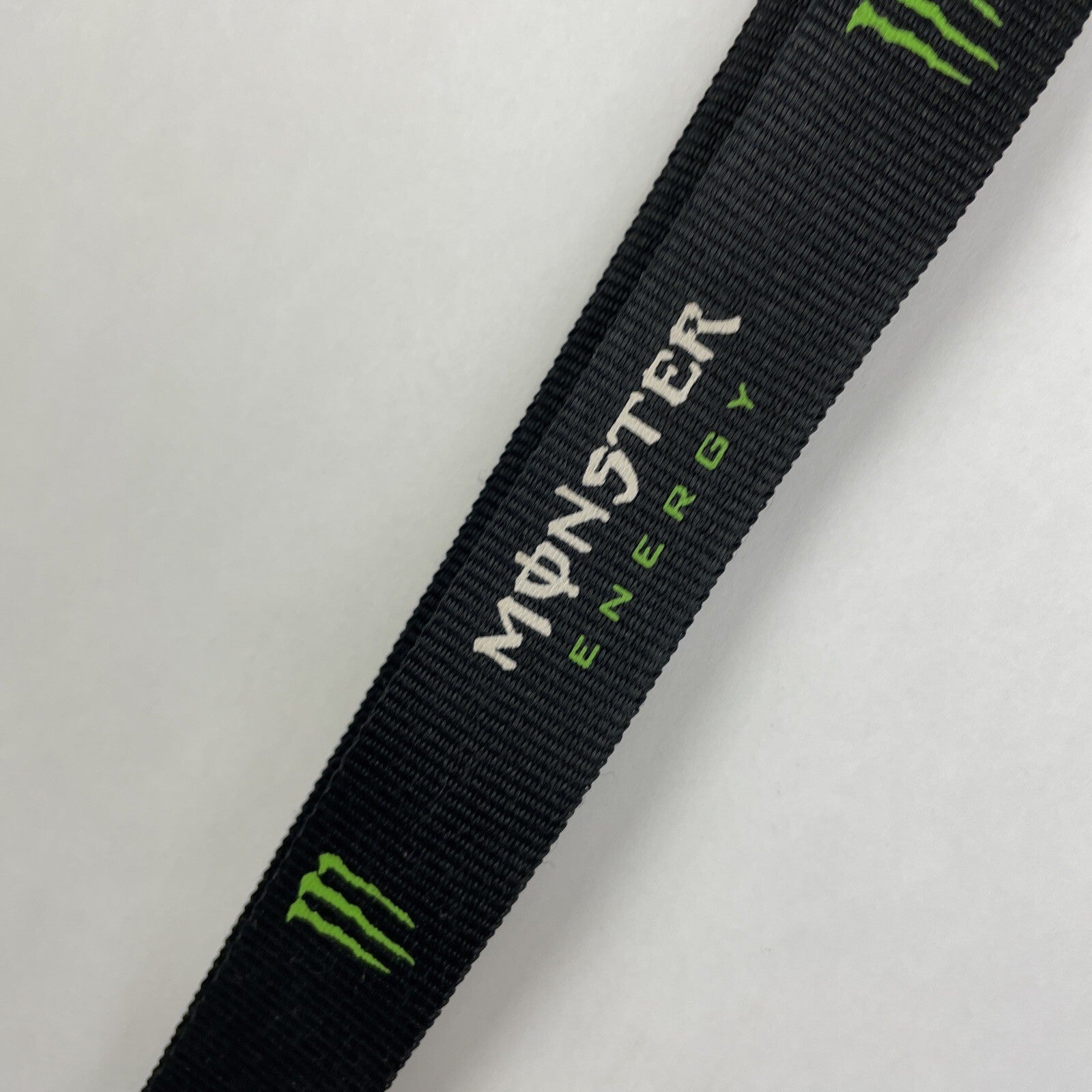 Monster Energy Lanyard & Keychain New - LOOK