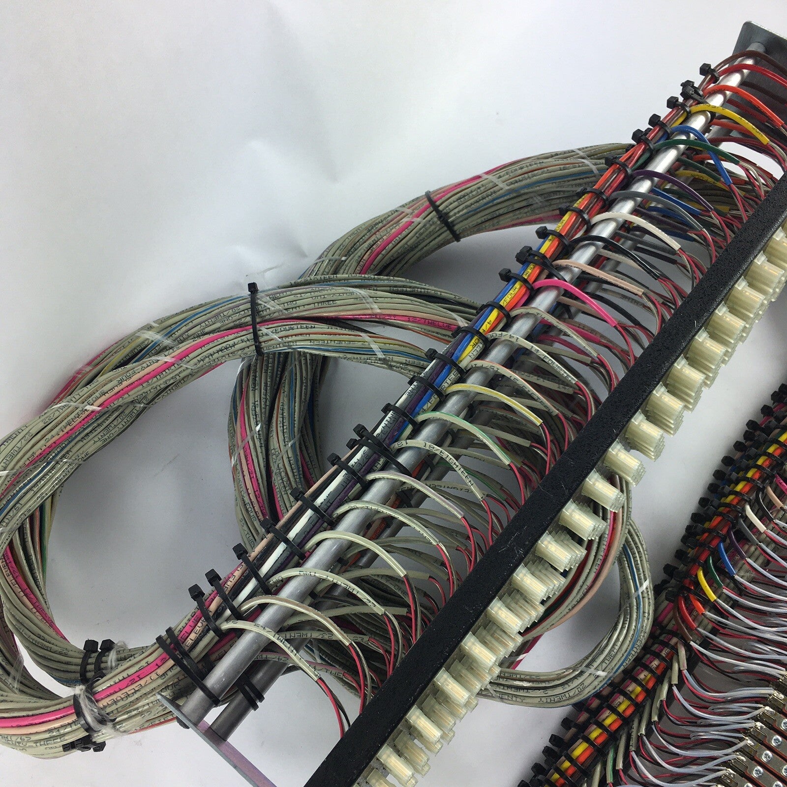 BLACK Rean Neutrik TT Bantam 96 Point Patch Bay Wired e3 panel 96 connectors FN