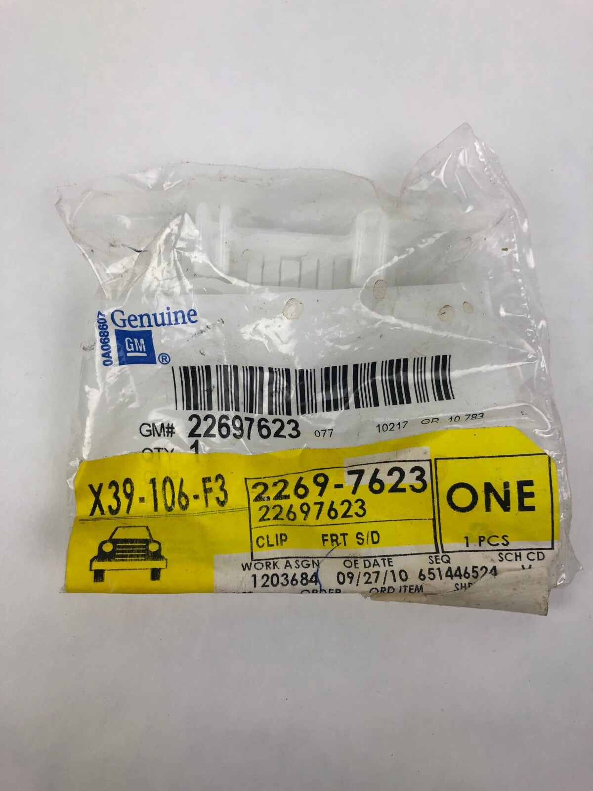 Genuine GM 22697623 New OEM Window Clip Guide Grand Am Alero - Fast Free Ship