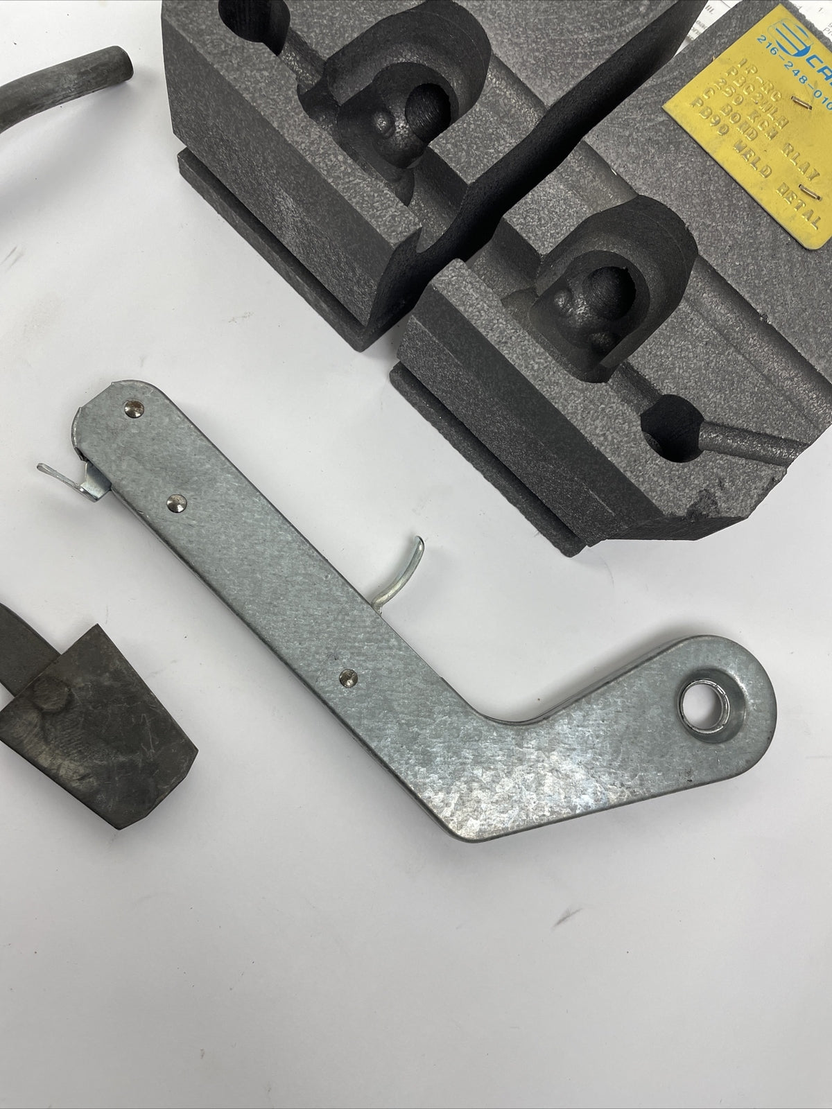 CADWELD Joint Bond Mold Pair Only Power 85-141 lb T-Rail 250 kcmil Stranded