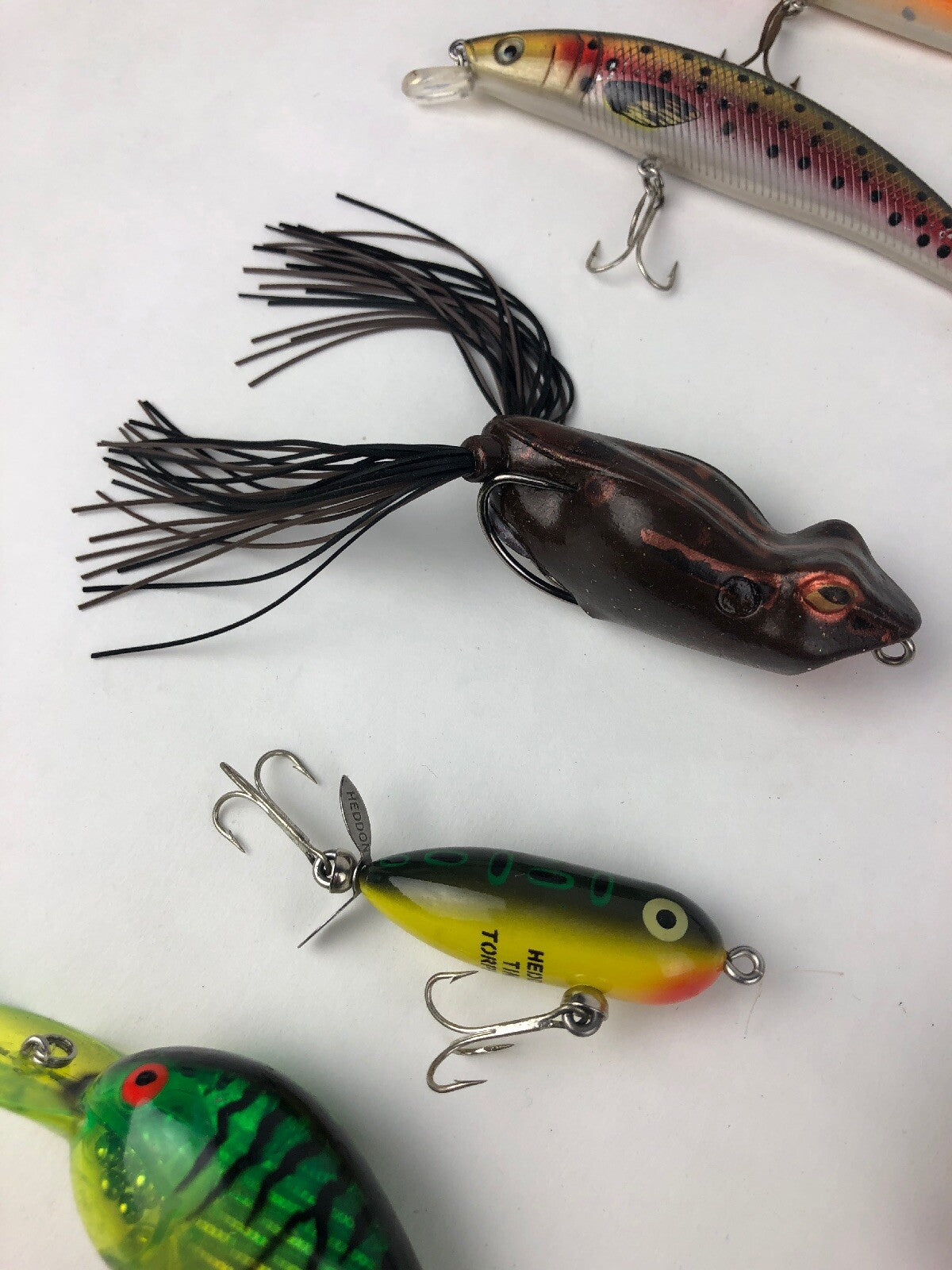 Heddon Tiny Torpedo Bullfrog 1 7/8-inch topwater lure with 10-piece fishing tackle bundle