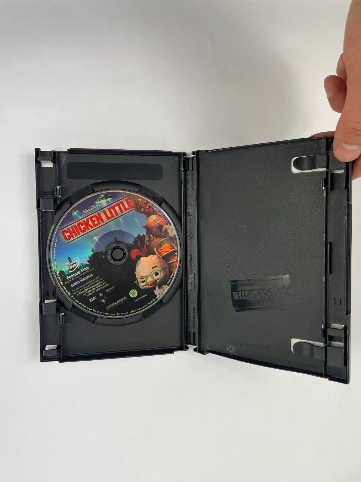 Walt Disnep Chicken Little One Of The Funniest And Most Exhilarating DVD Movie