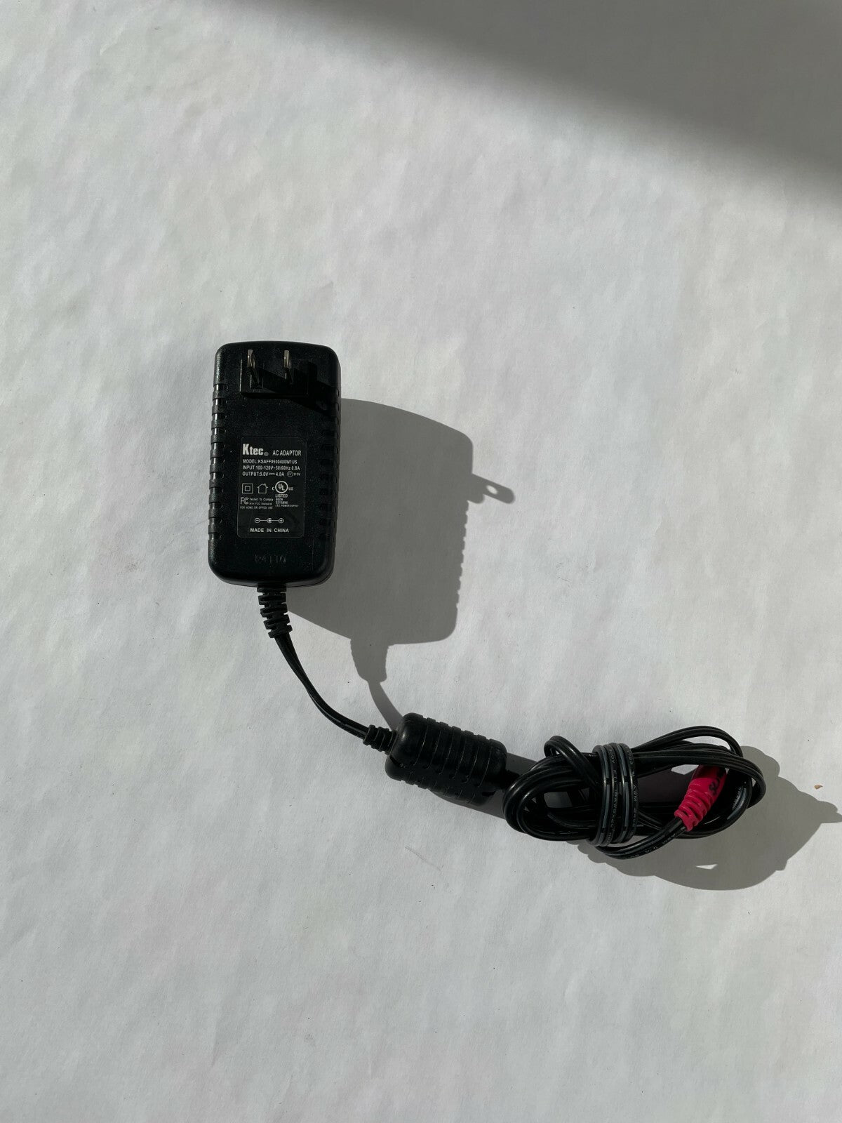Genuine Ktec Ac Adapter KSAFF0500400W1US Output 5 V 4 A Power Supply Adapter A81