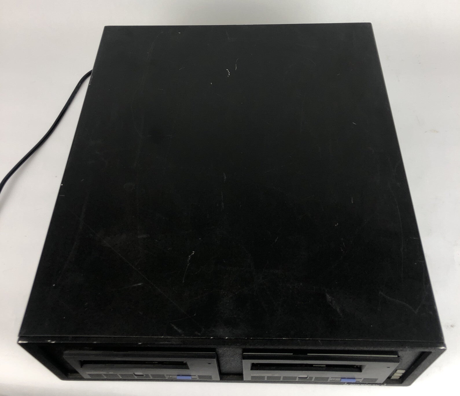 Cybernetics Ultrium LTO 2 Tape Drives - Powers Up , Not Tested * LOOK
