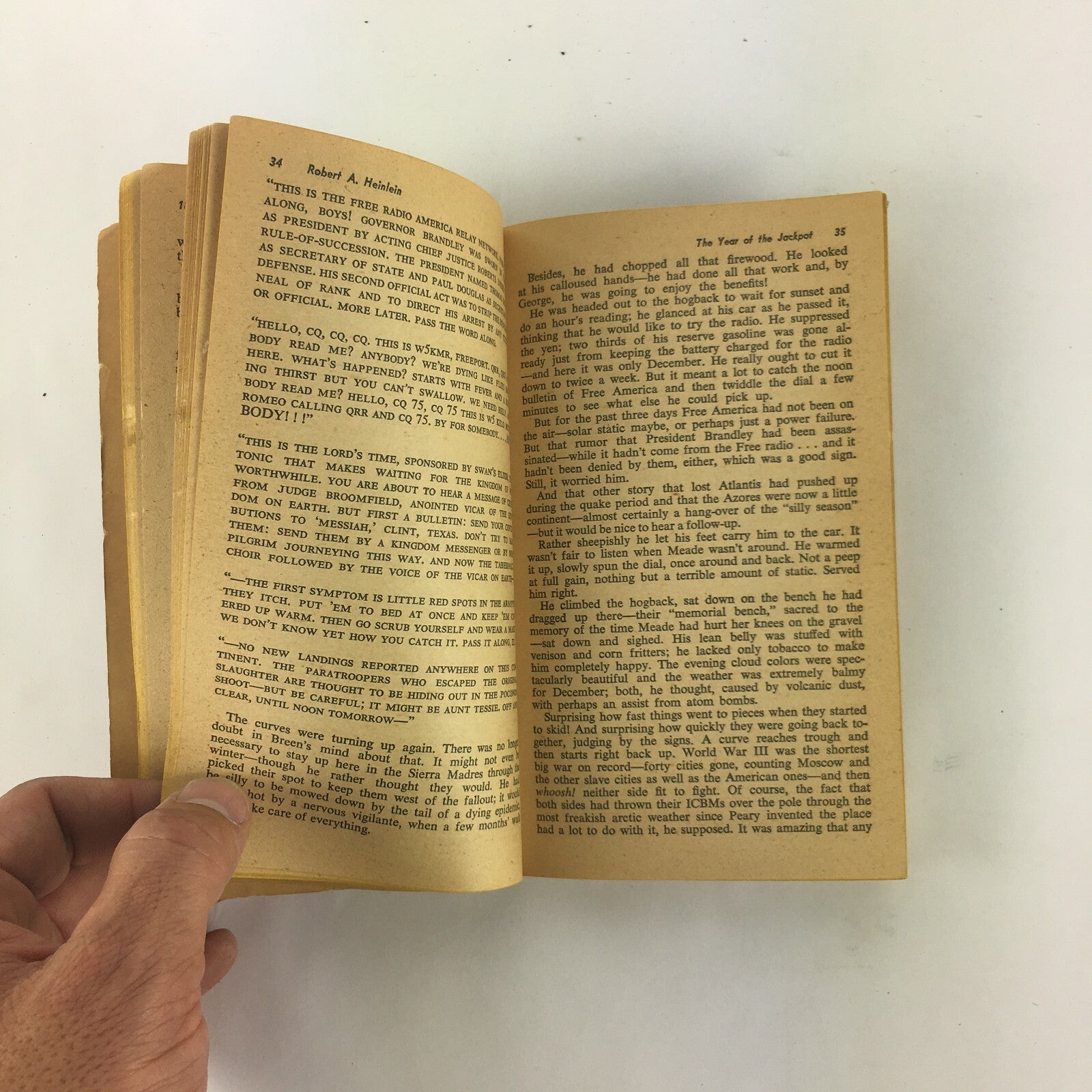 Robert A.Heinlein The Menace from Earth