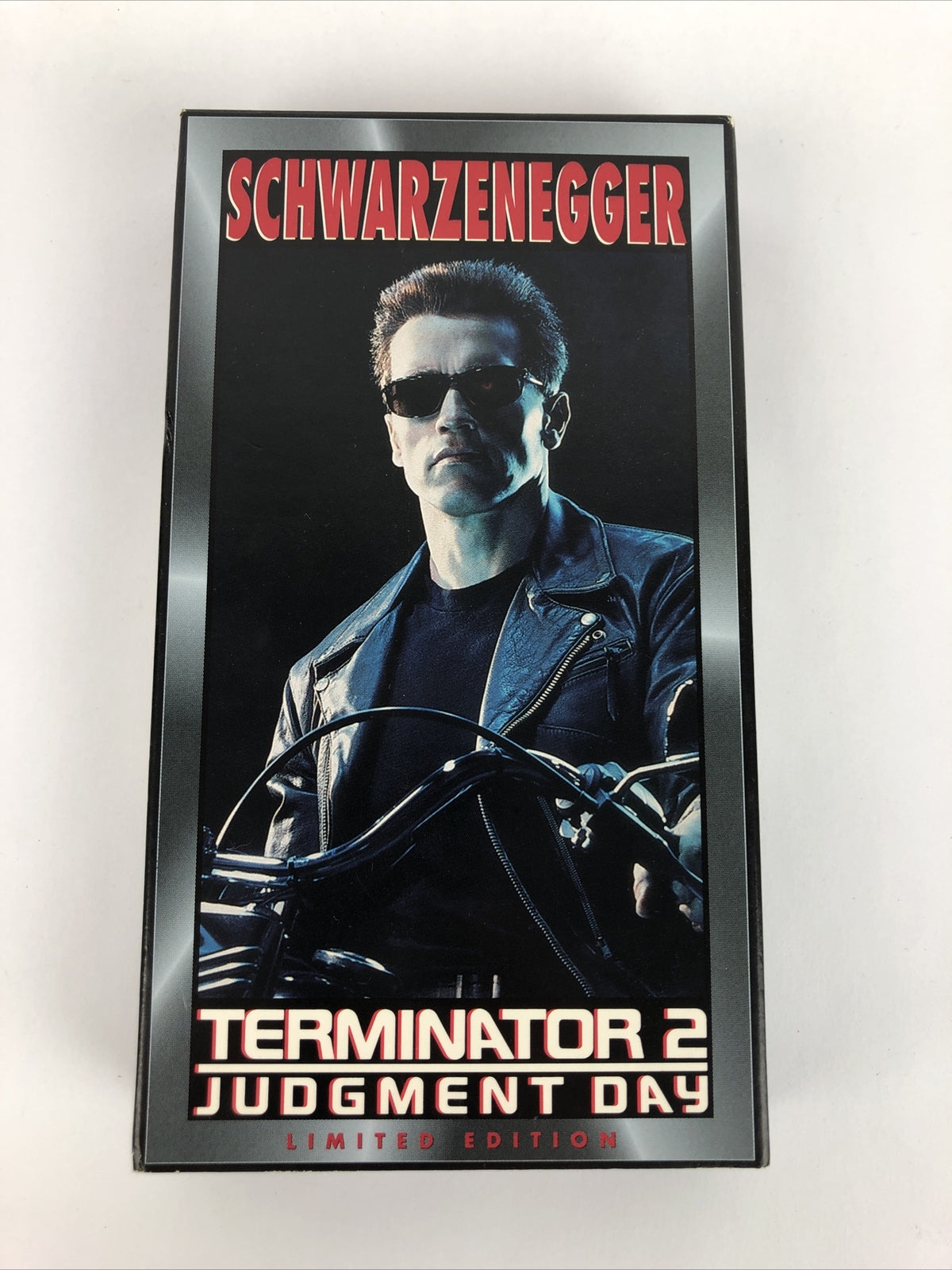 Terminator 2: Judgment Day (VHS, 1999, Limited Edition) Arnold Schwarzenegger