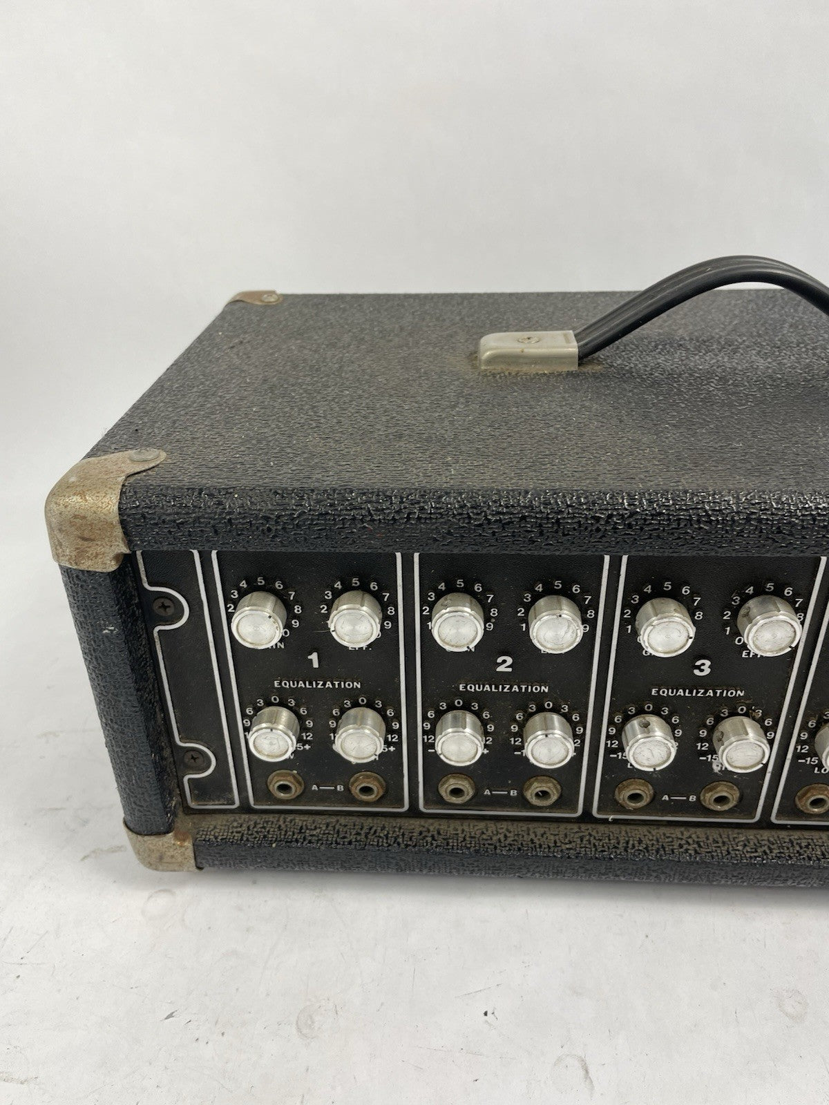 PEAVEY STANDARD PA MIXER- AMP PA 200