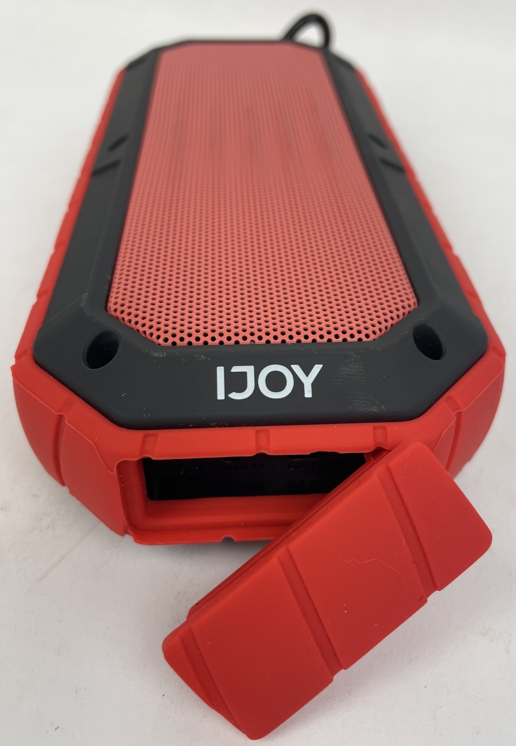iJoy Beach Bomb Ip66 Waterproof Portable Bluetooth Speaker RED Black w Carbiner
