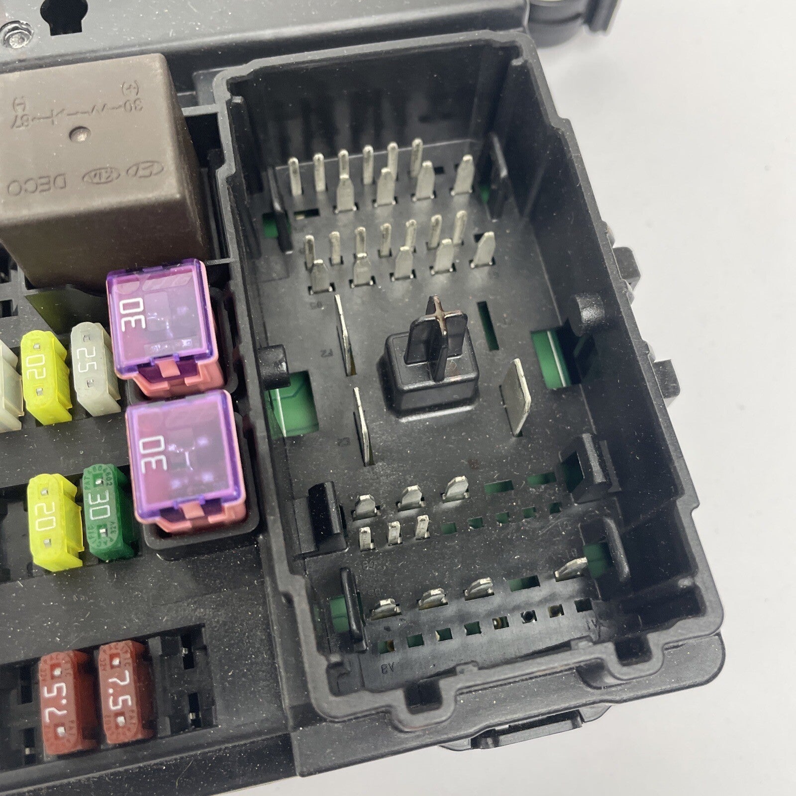 Kia Sedona fuse box control module OEM NOS 2009-2012