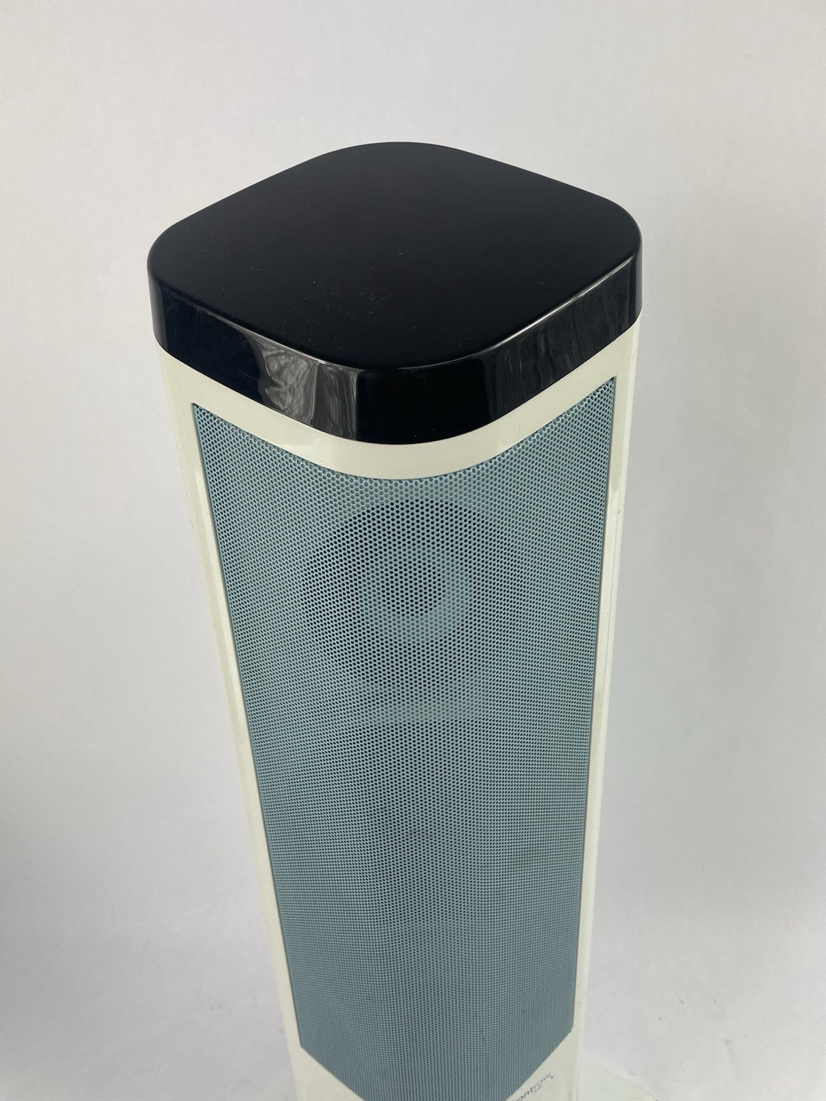 Frontrow Juno Speaker Wireless ITR-01 ------ No power adapter included