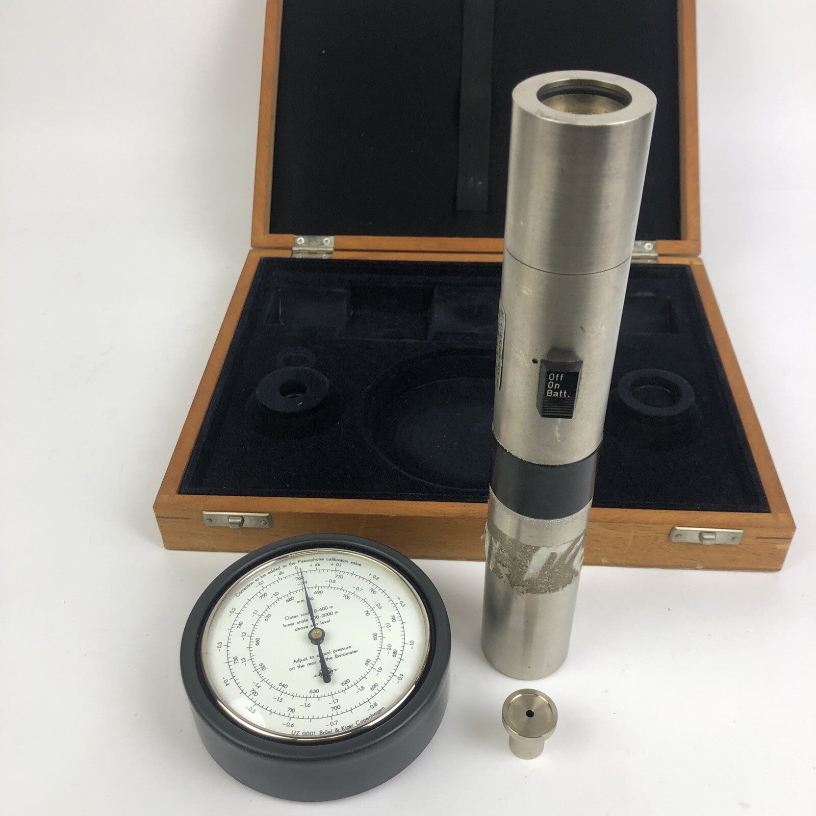 Bruel & Kjaer 4220 Barometer Pistonphone Sound Calibration Equipment Denmark