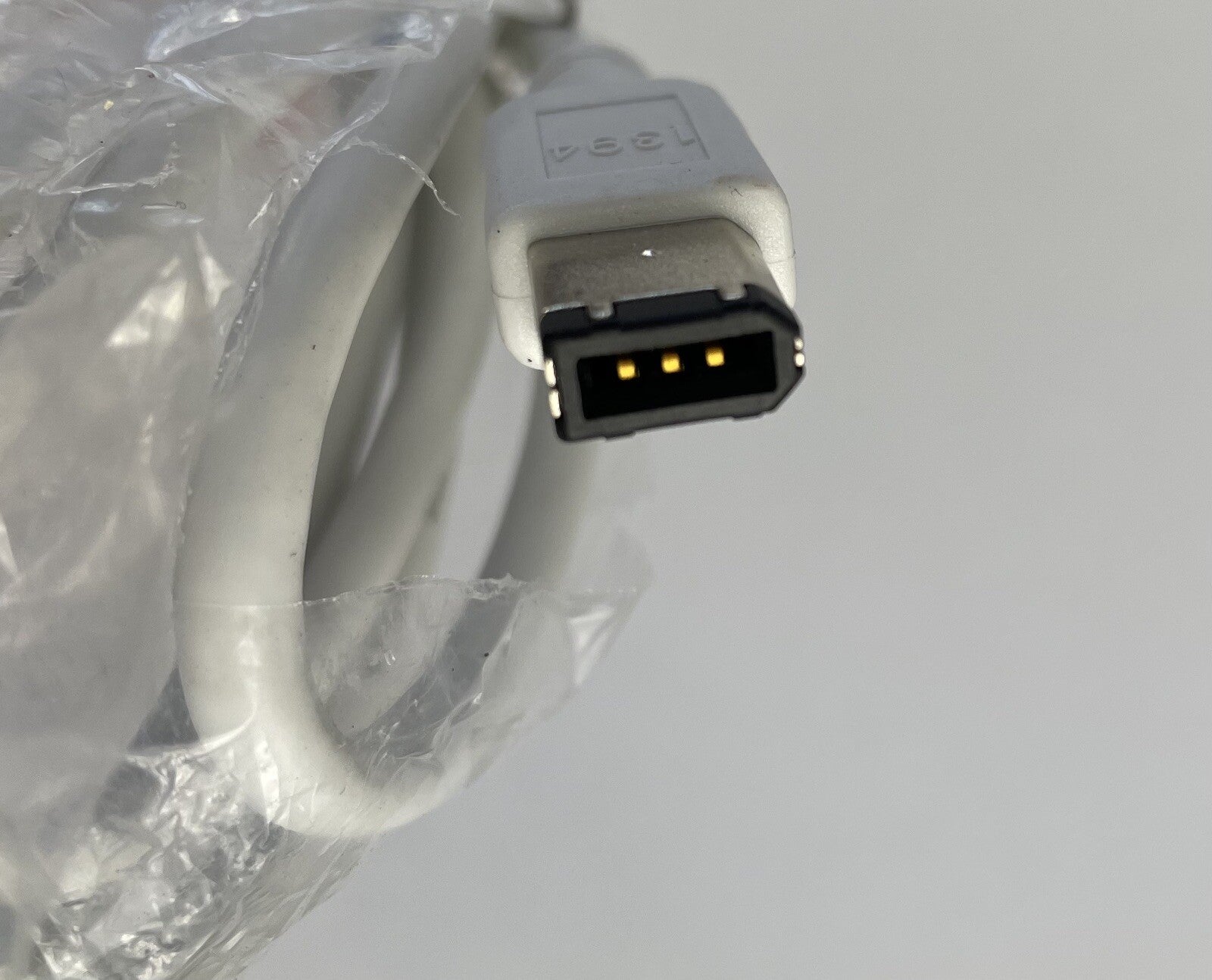 AWM E101344 6FT FIREWIRE CABLE 9 PIN to 6 PIN IEEE1394B