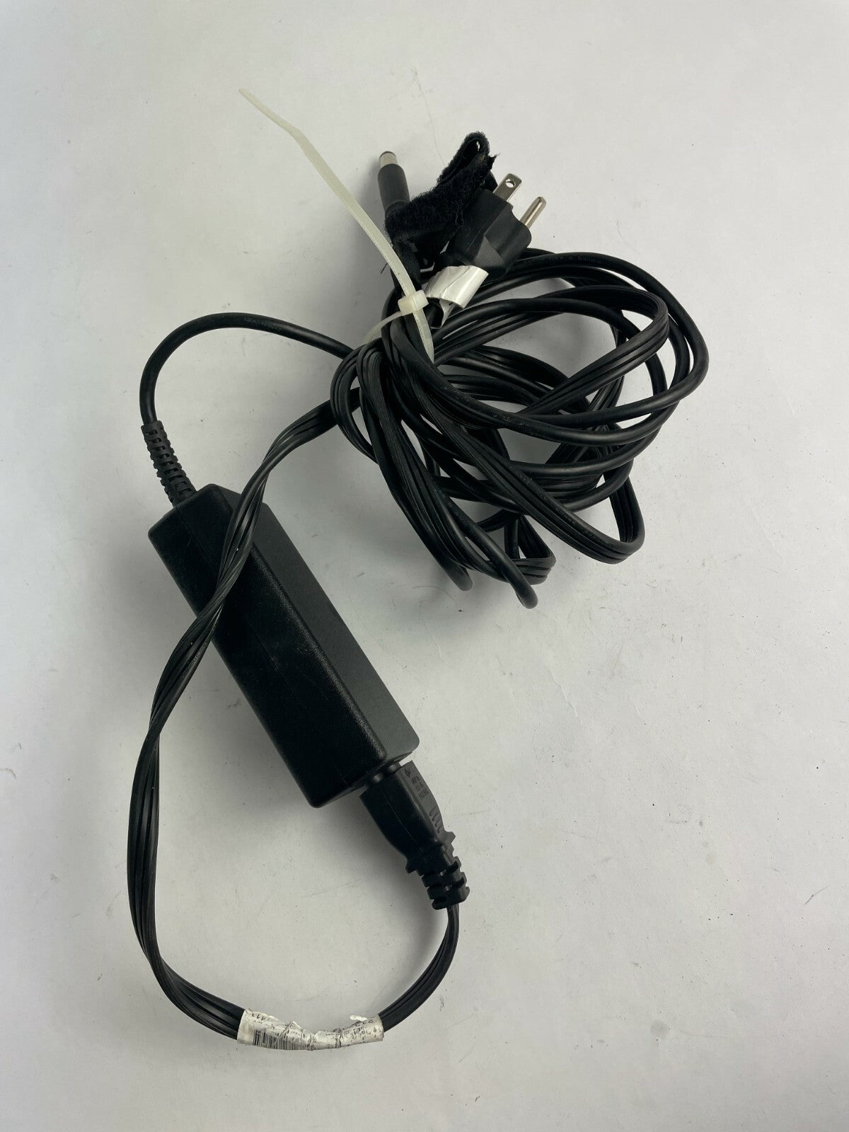 Genuine hp 608425-002 Ac Adapter Output 18.5 V 3.5 A Power Supply Adapter A95