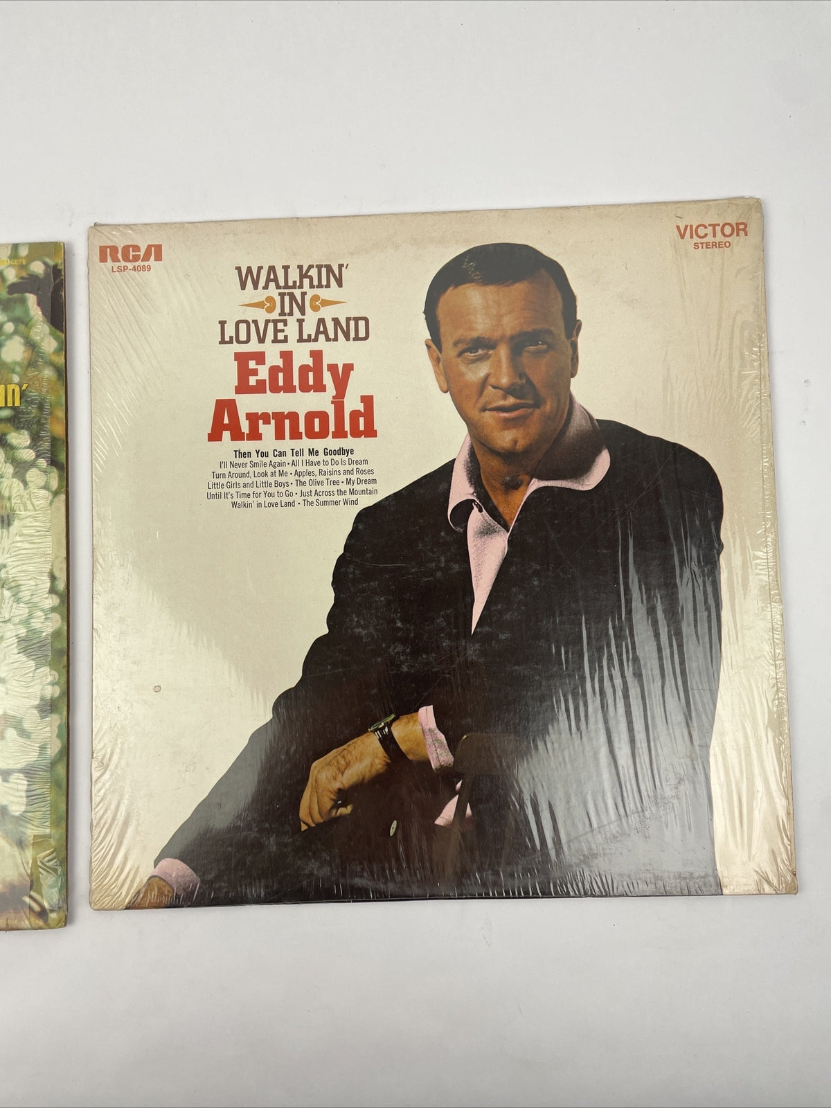 2 x Eddy Arnold LP Lot Walkin' in Love Land RCA Vinyl + So Many Ways MGM Records