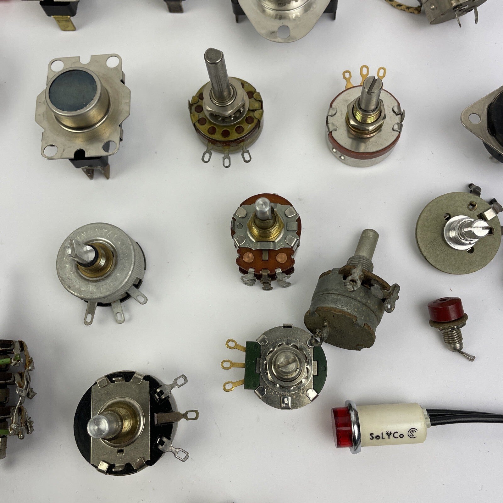 Huge Lot KLIXON Limit Switches Cessna Instrument Panel Parts Sprague RCA + LOOK