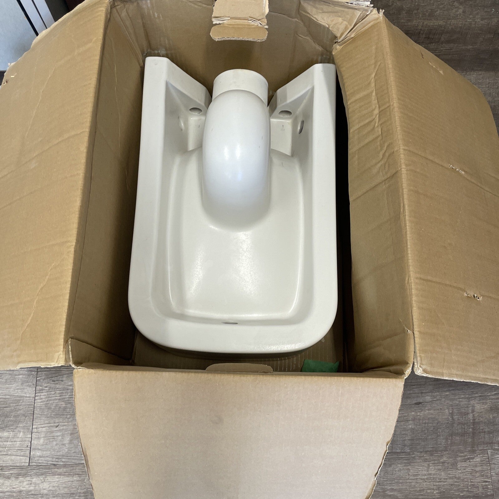 Scarabeo 8301 Bathroom Modern Wall Mount Toilet Ceramic Squared