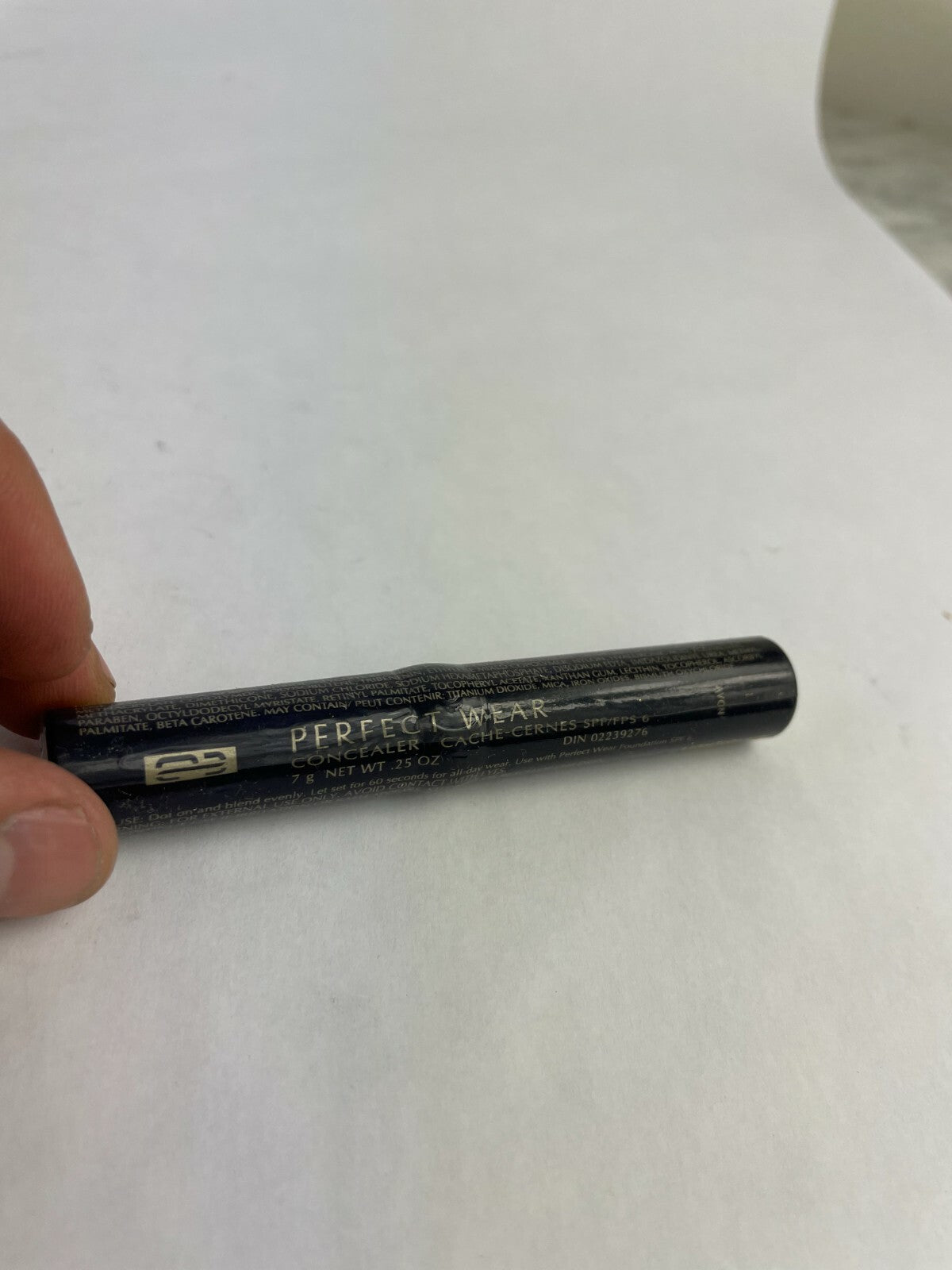 Avon Perfect Wear Concealer Cache Cernes 7g Q1