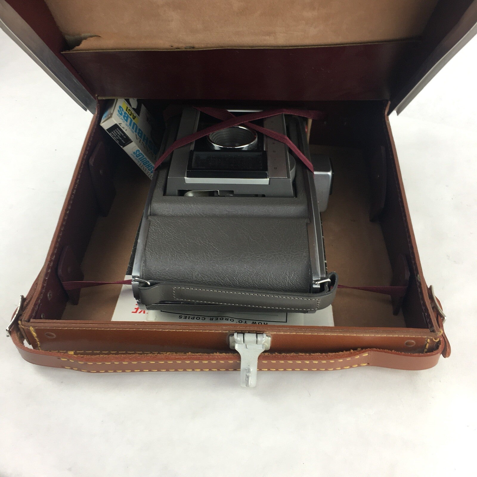VINTAGE FILM & PHOTOGRAPHY POLAROID ELECTRIC EYE LAND CAMERA MODEL J66