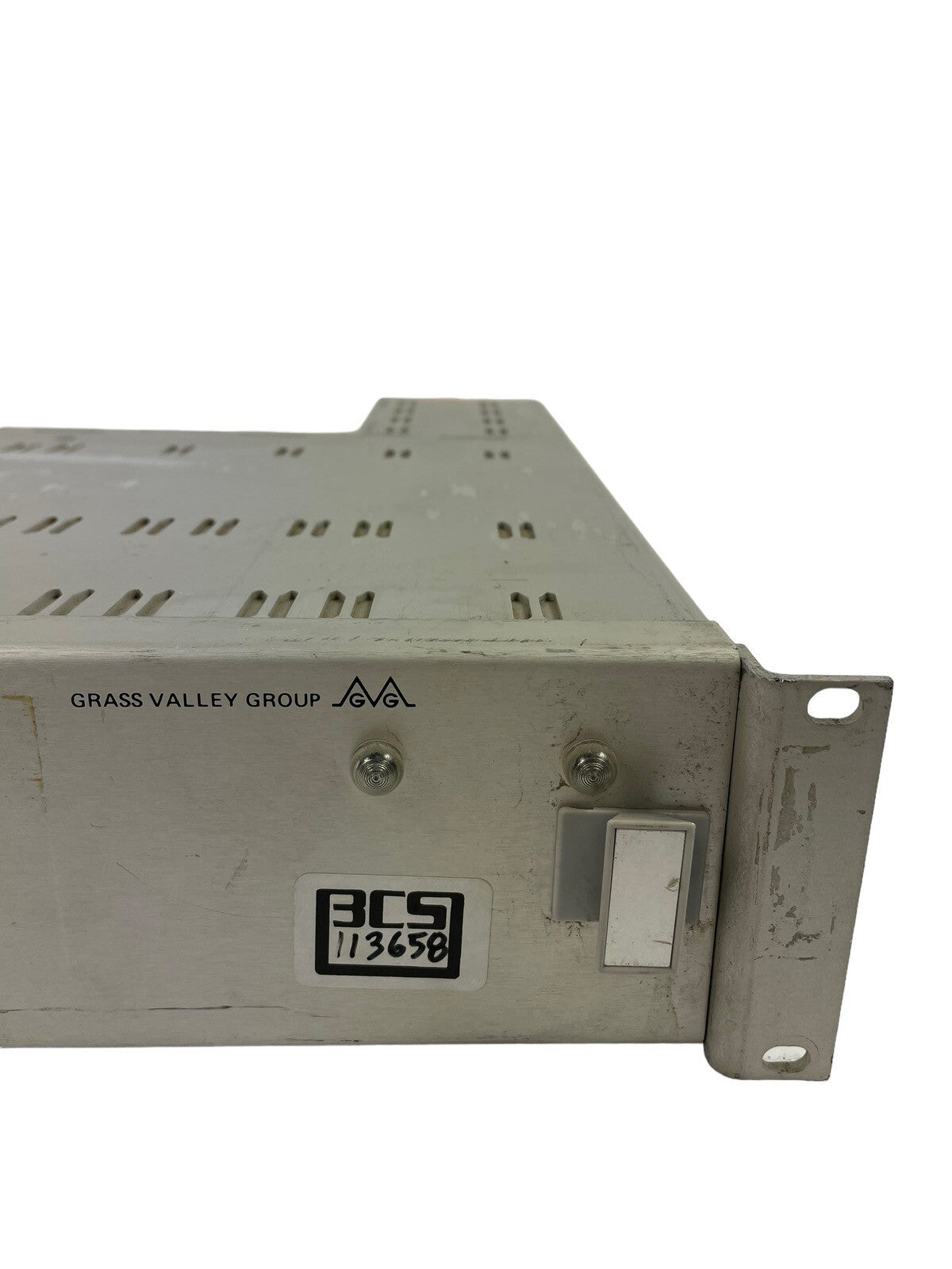Grass Valley Group 8800 Series Video Distribution Unit with 8501 8502 8504 Cards