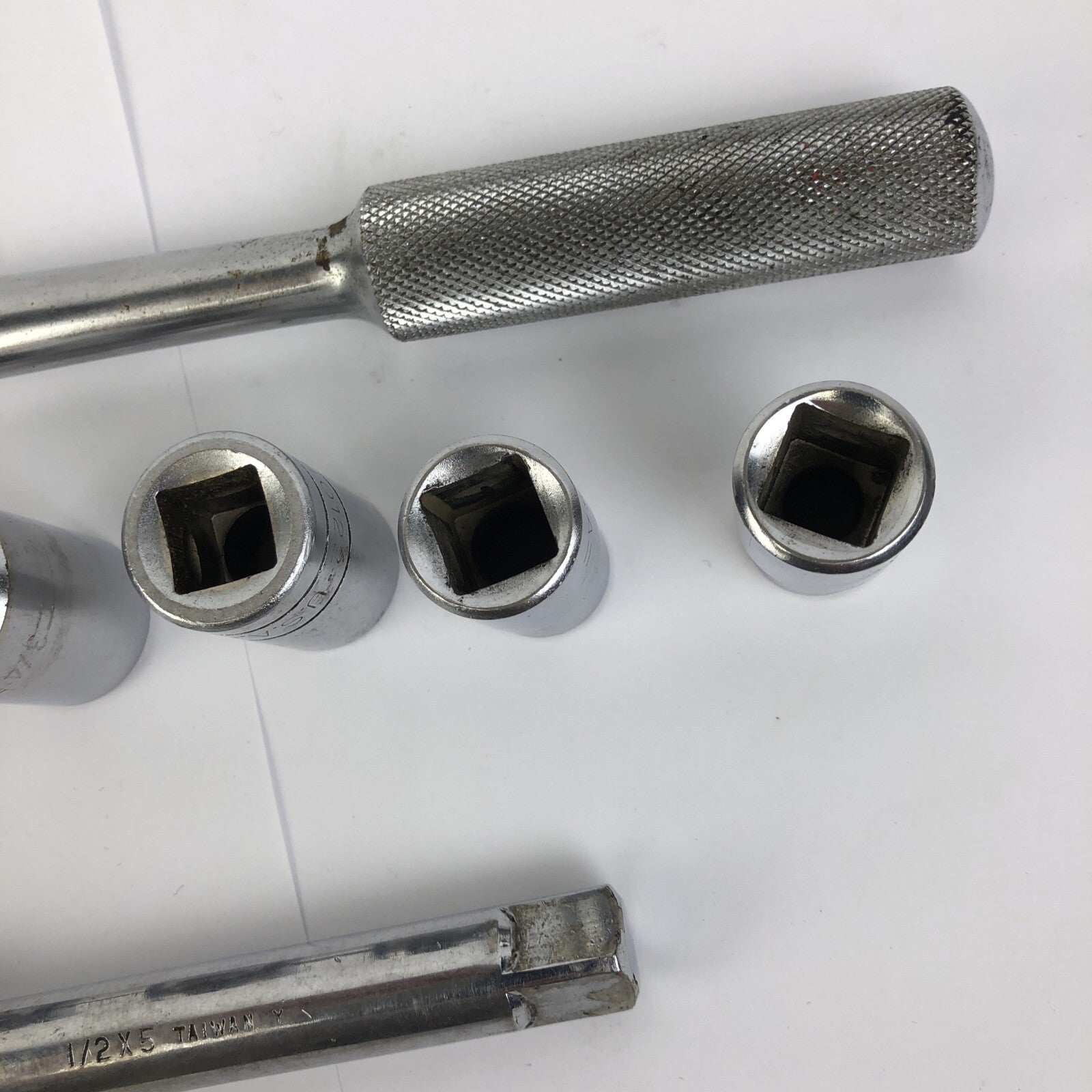 S-K TOOLS 1/2" DRIVE RATCHET - SOCKET WRENCH SK 42470 w 6 Sockets and Extension