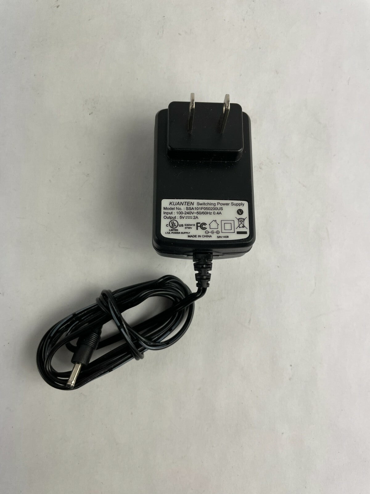 Genuine Kuanten Adapter SSA101F050200US Output 5 V 2 A Power Supply Adapter A82