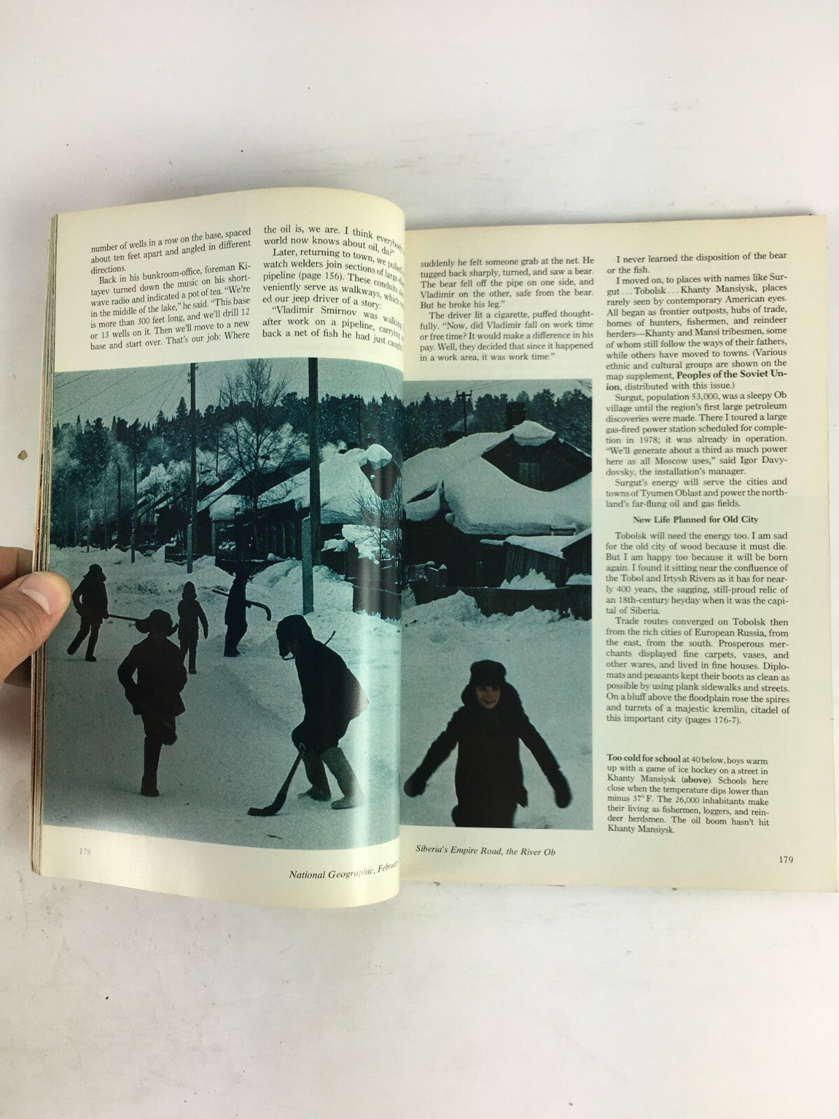 February 1976 National Geographic Magazine The River OB Sargassum Minnesota