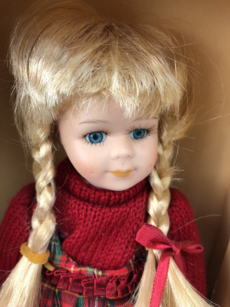 Barbara Lee Petite Doll Porcelains Dolls of the World Collection “ DAWN “ 000536