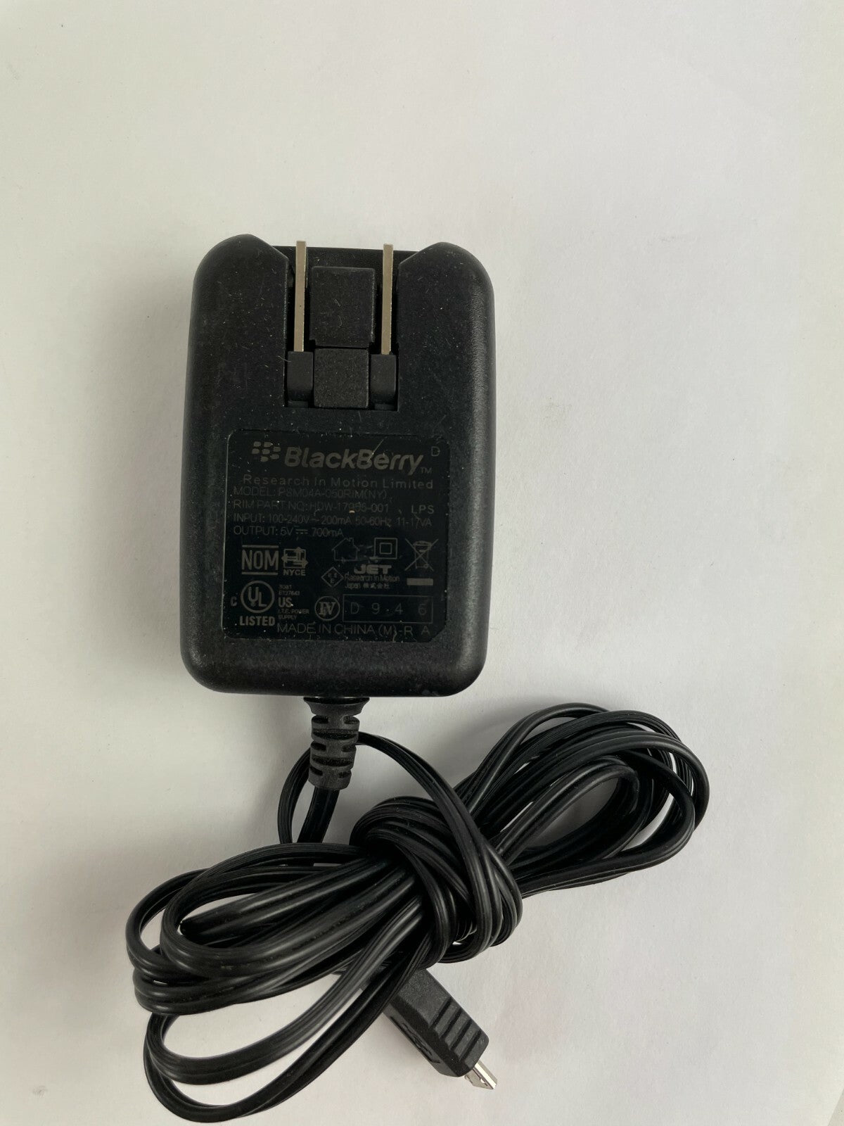 Genuine BlackBerry PSM04A-050RIM Output 5 V 700mA Power Supply Adapter A83
