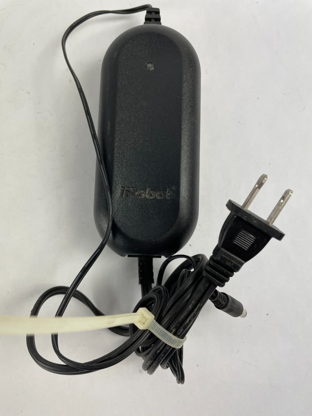 Genuine iRobot 17062 Ac Adapter Output 22.5 V 1.25 A Power Supply Adapter A74