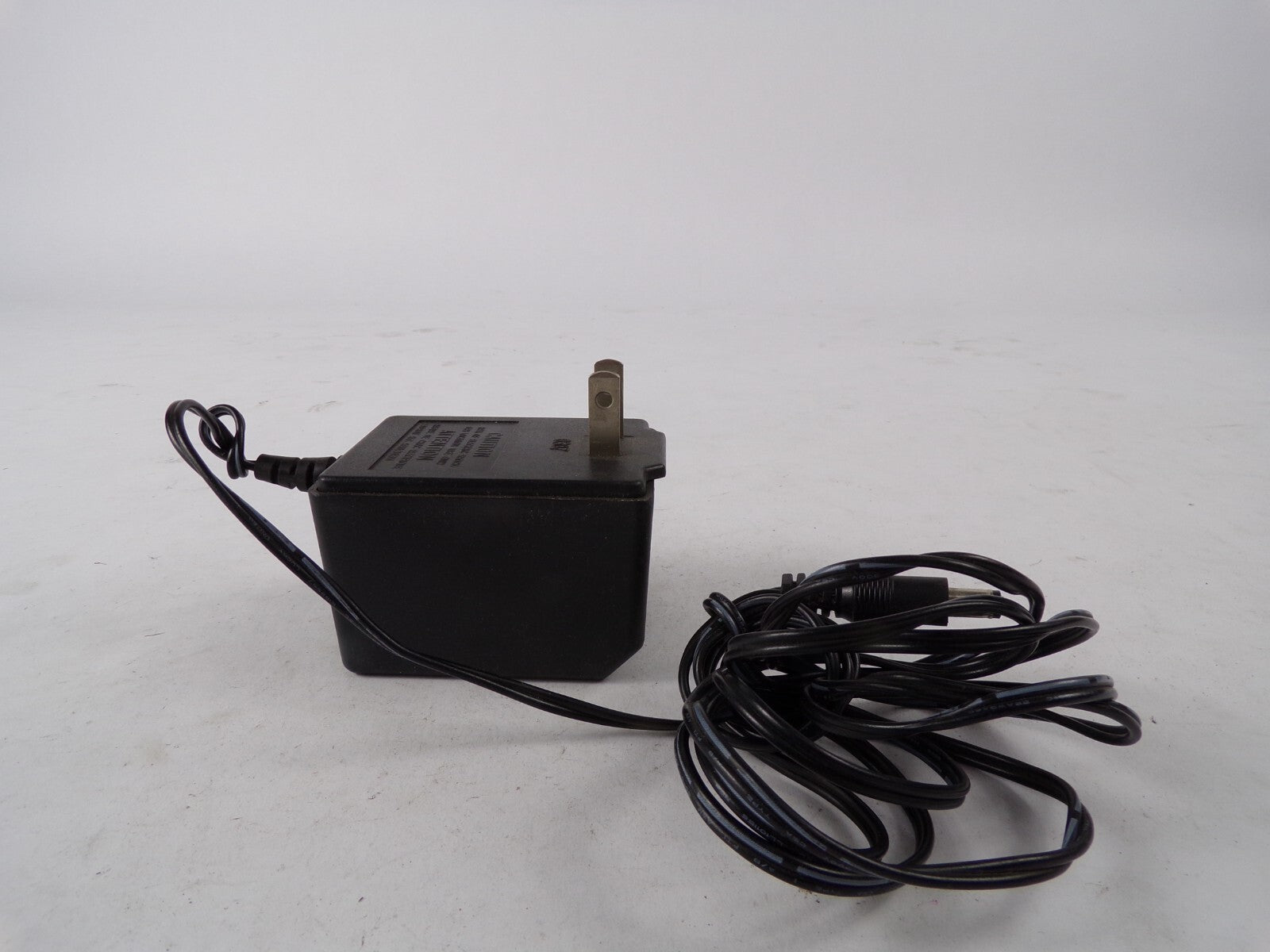 Genuine LEI CLASS 2 410610003CT Output 6 V 1000mA Power Supply Adapter A55