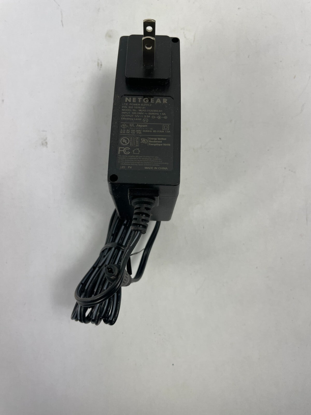 Geniune Netgear 332-10762-01 Output 12 V 3.5 A Power Supply Adapter B01