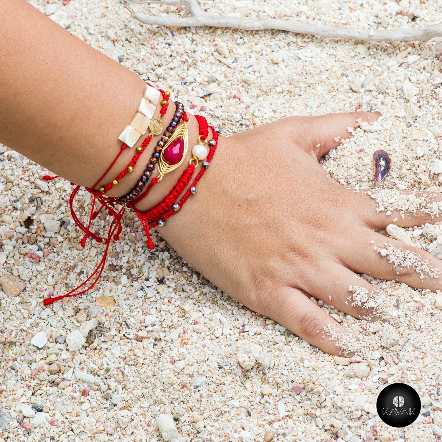 Kavak Handmade women's Girl Red world Crystal Stone Adjustable Bracelet