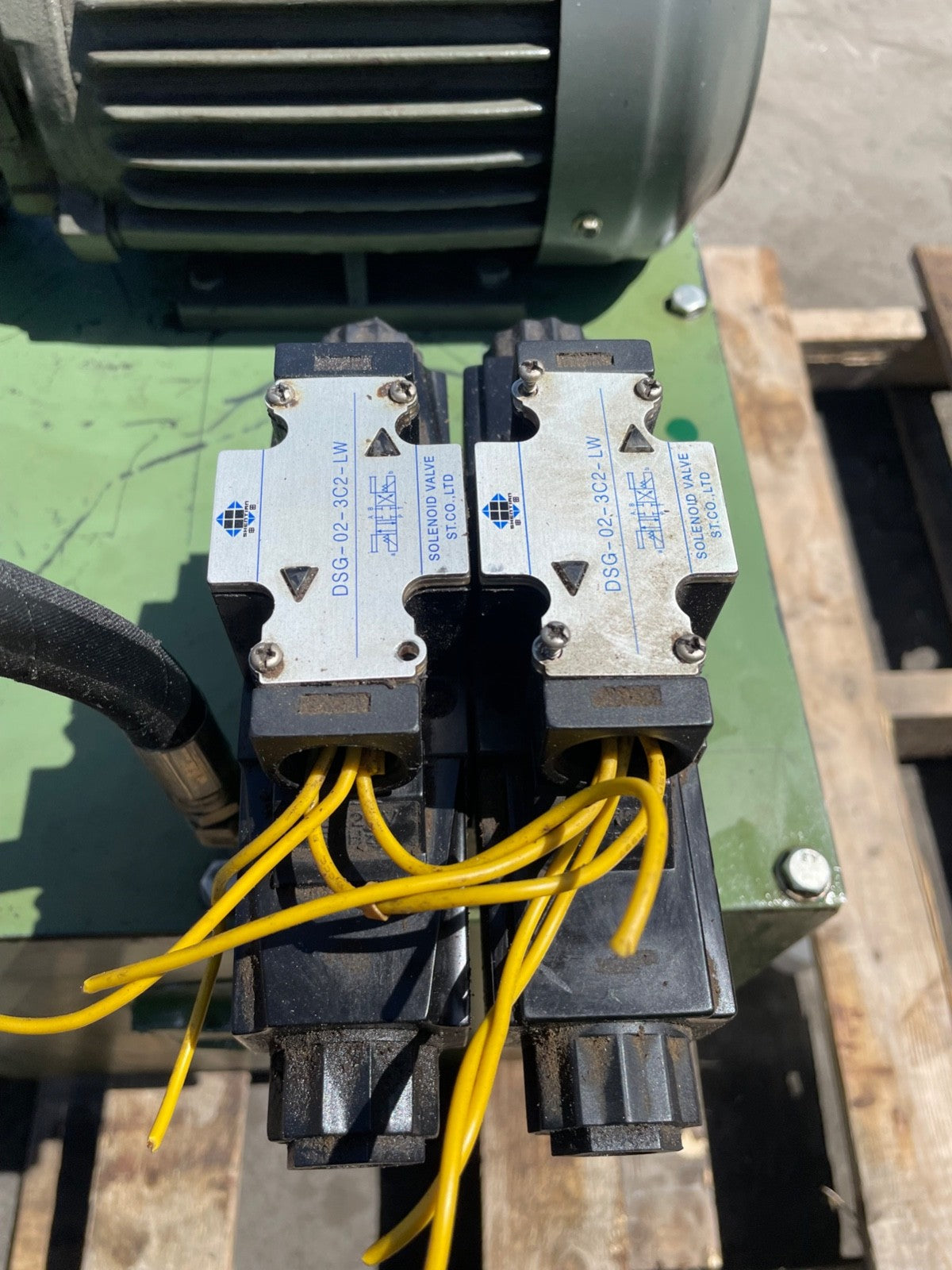 Shen Yu 2HP Hydraulic Power Unit 10 Gallon Tank 10.5 GPM 220/380V 3PH Vane Pump