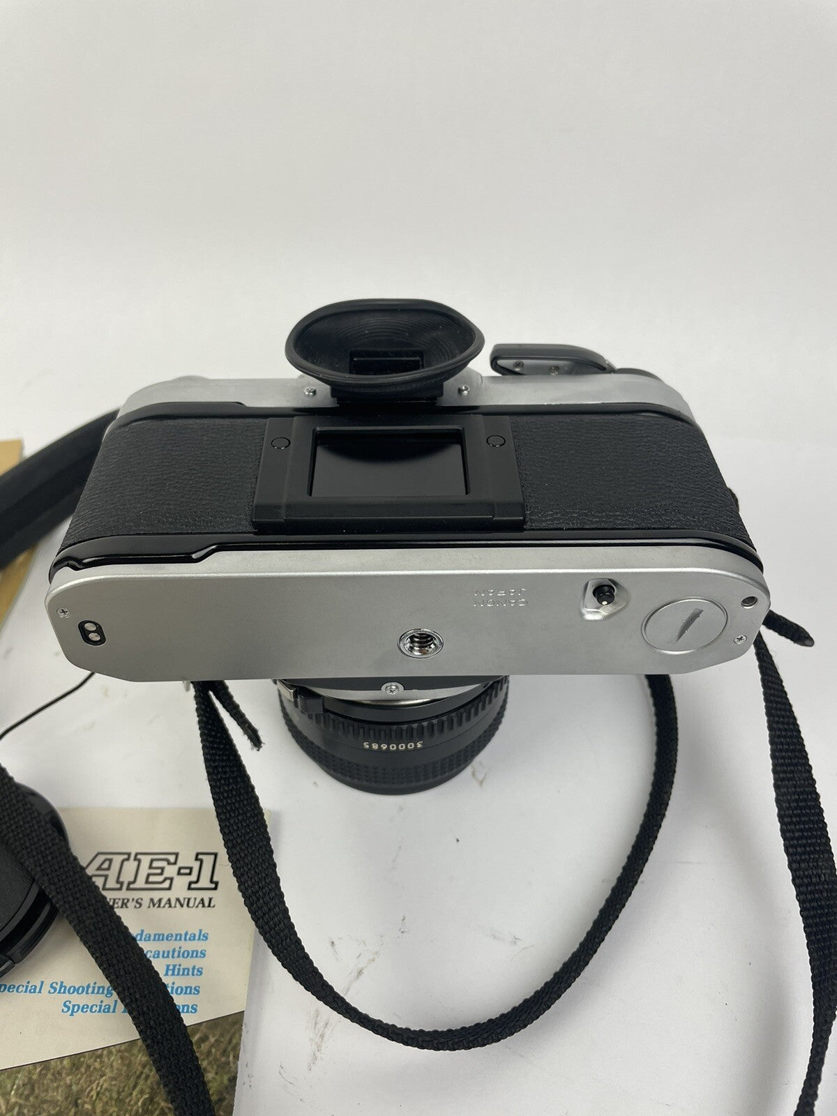Canon AE-1 35mm film camera w/ Canon FD 50mm 1:1.8 Lens Lense