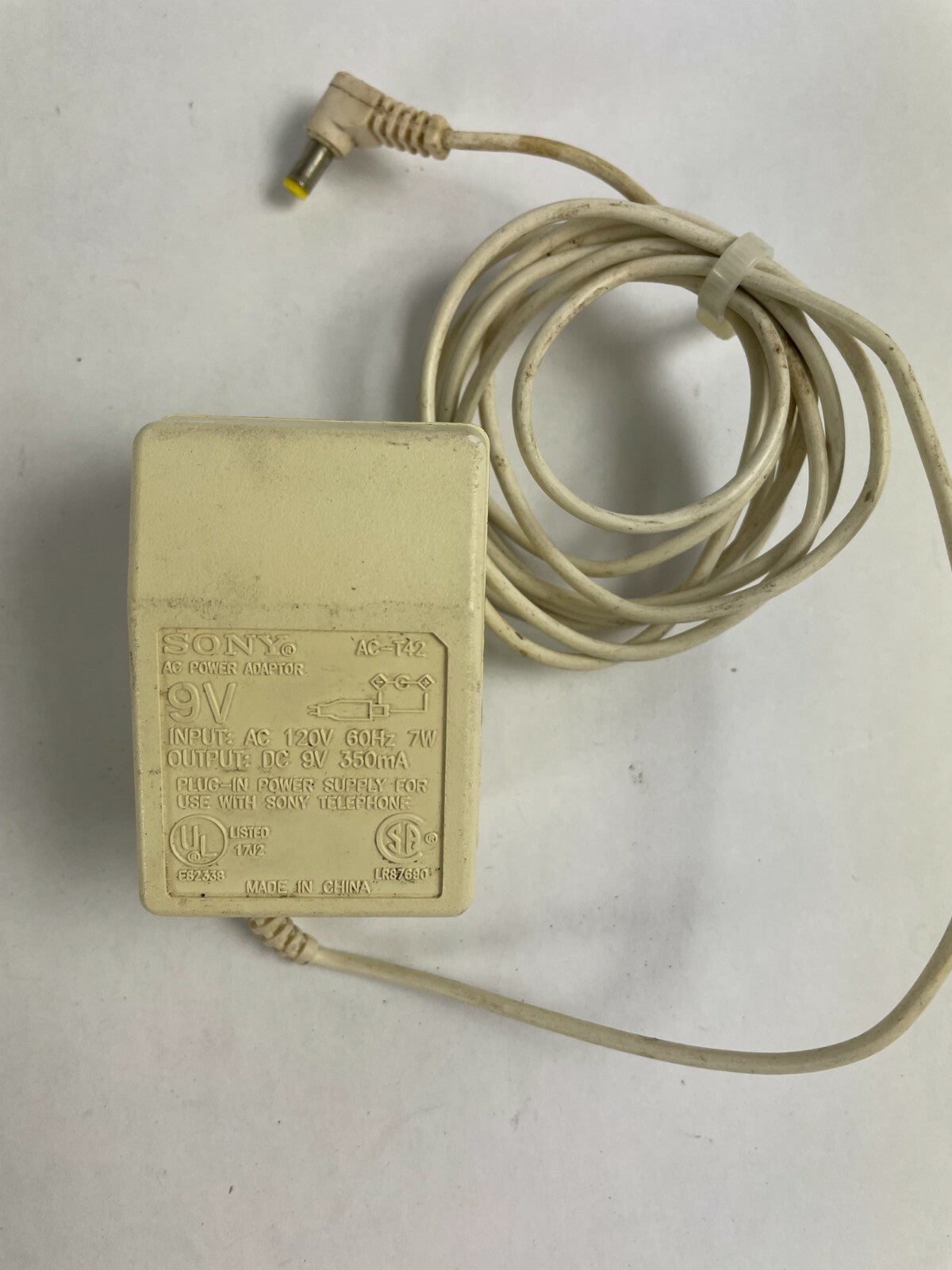 Genuine SONY AC Adapter Output 9 V 350mA Power Supply Adapter A73
