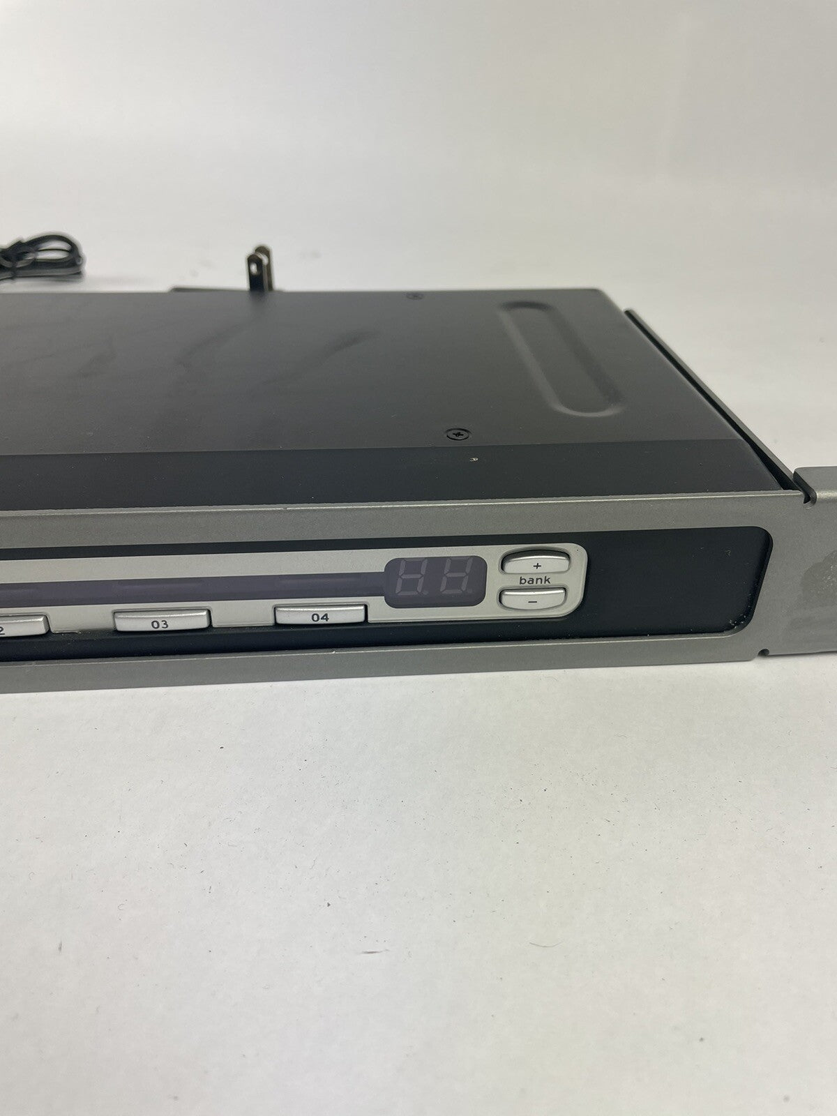 Belkin OmniView PRO3 8-Port KVM Switch Server Control System F1DA104Z