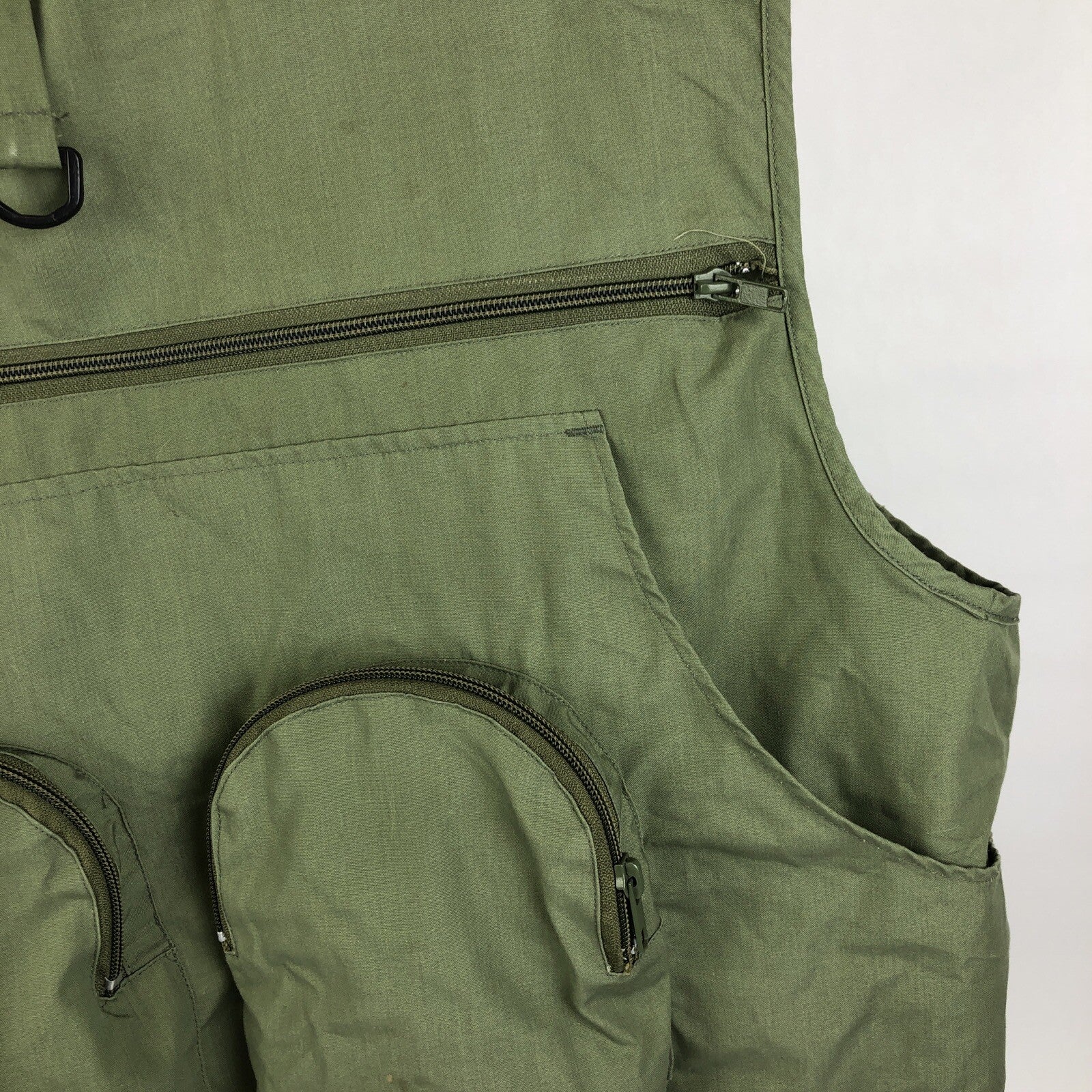 Pacific Fly Group Pro fly fishing vest olive green large with multiple storage pockets