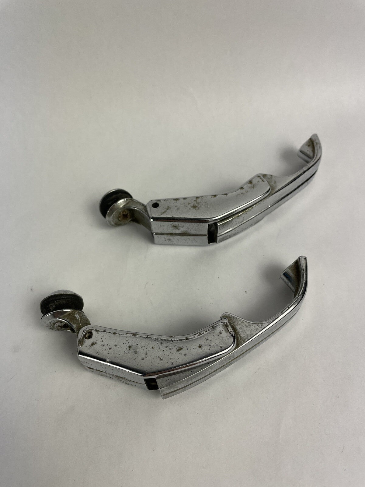 Mopar Quarter Glass Latches Latch Duster Demon 68-70 RoadRunner SuperBee