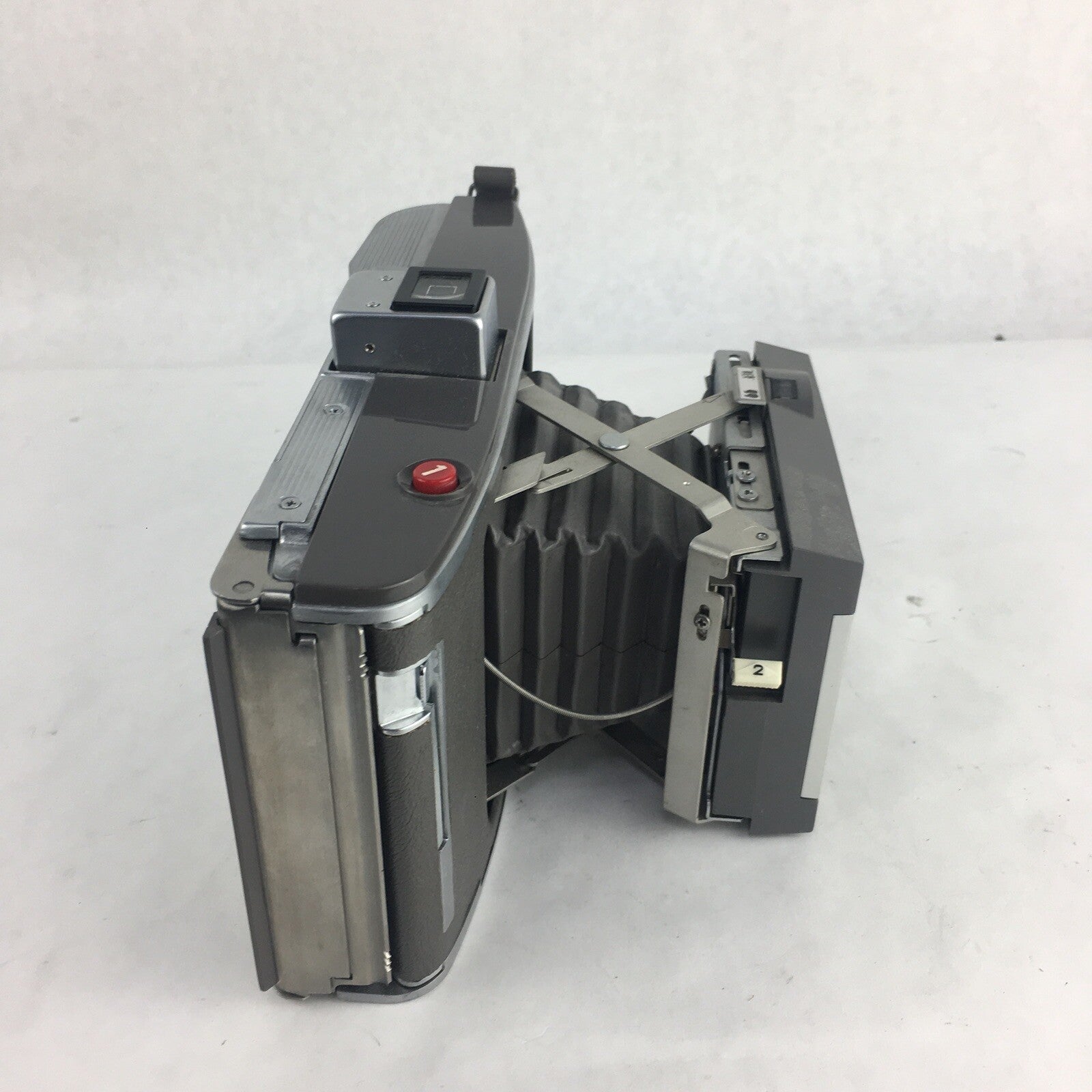 VINTAGE FILM & PHOTOGRAPHY POLAROID ELECTRIC EYE LAND CAMERA MODEL J66