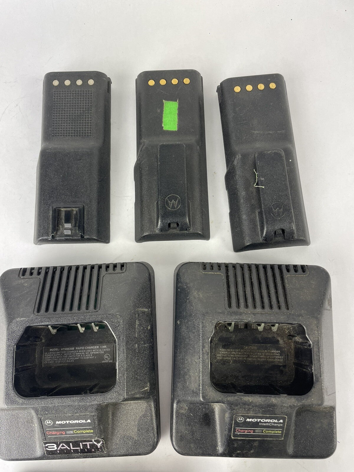 LOT OF 7 MOTOROLA PORTABLE RADIO'S GP350 HTN9042A - VHF UHF - UNTESTED/AS IS