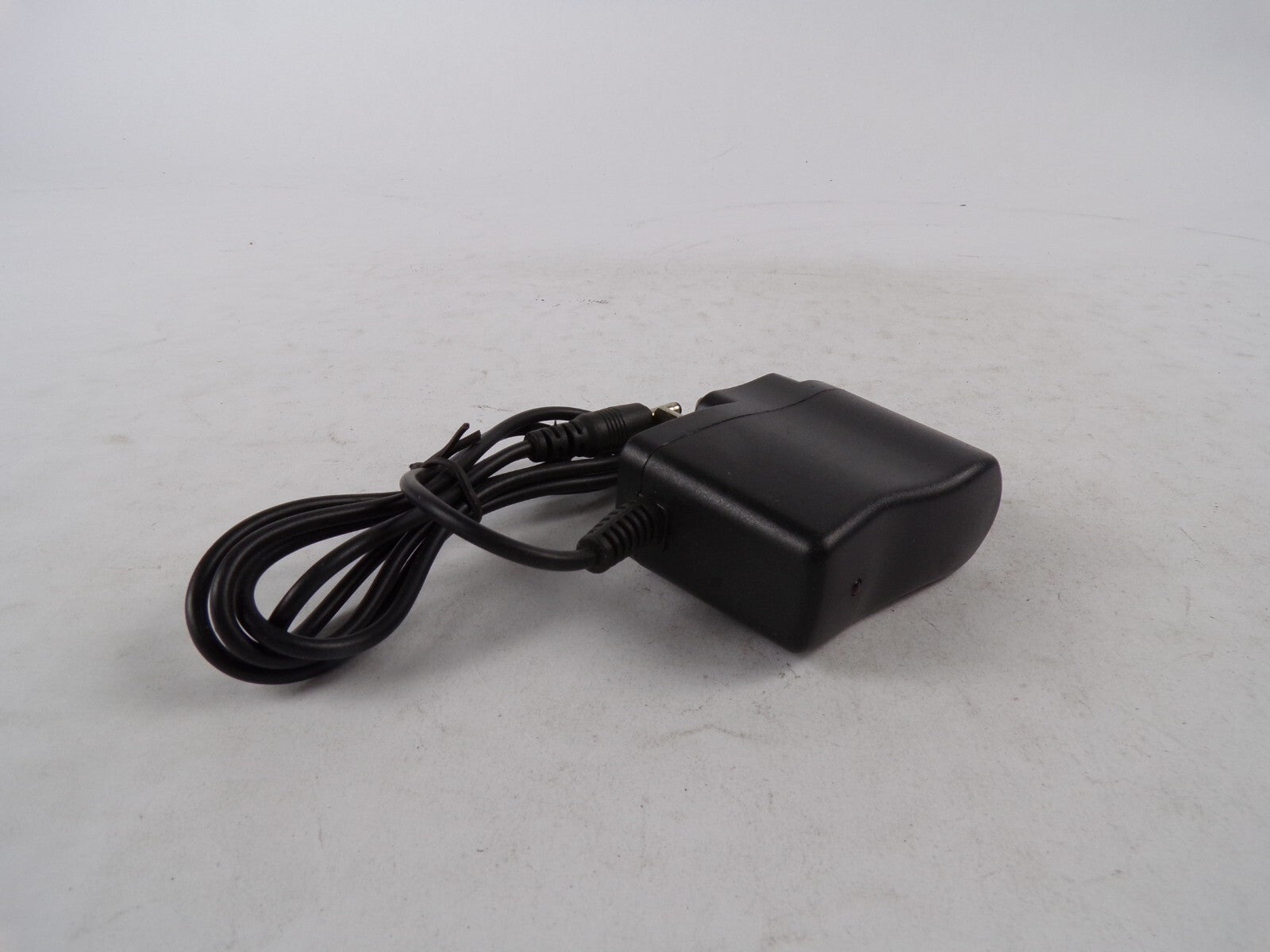 Geniune Tiafe AC Adapter TF-1905 Output 5 V 1000mA Power Supply Adapter A56