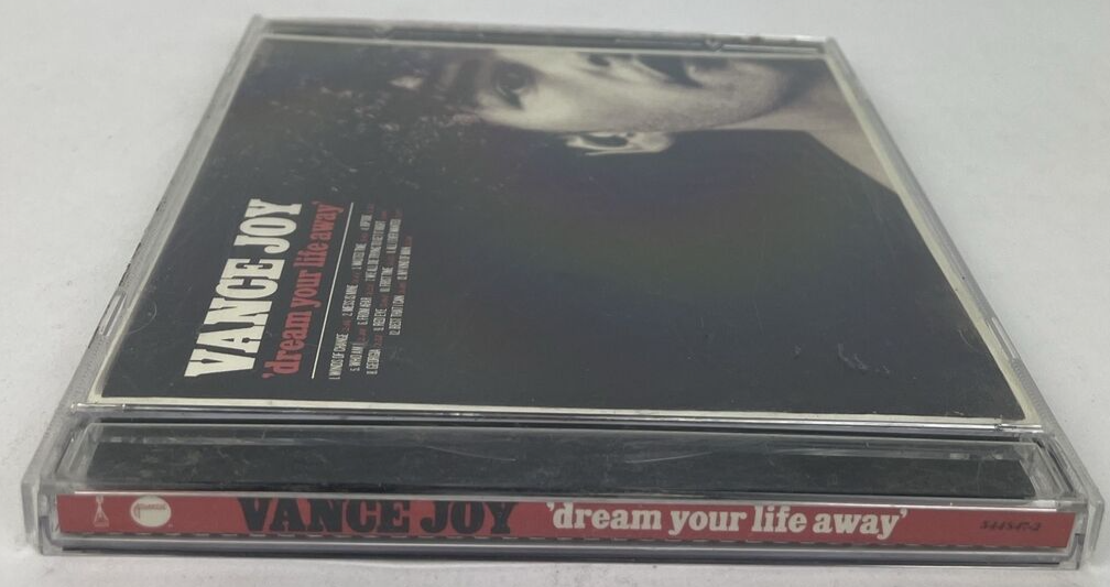 VANCE JOY : DREAM YOUR LIFE AWAY Digital Audio CD, 2014 Atlantic Records - UVW