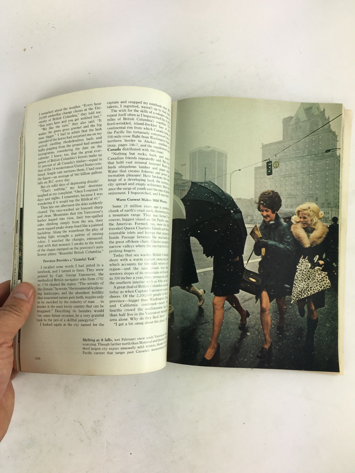 March 1972 NationalGeographic Magazine ALook at Alaska's TundraRussell D.Guthrie