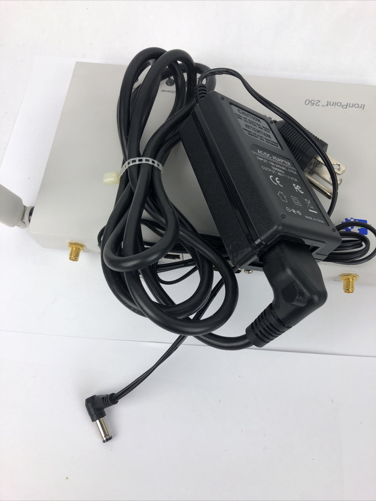 Foundry Networks IronPoint TM 250 access points With power supply working * VGC