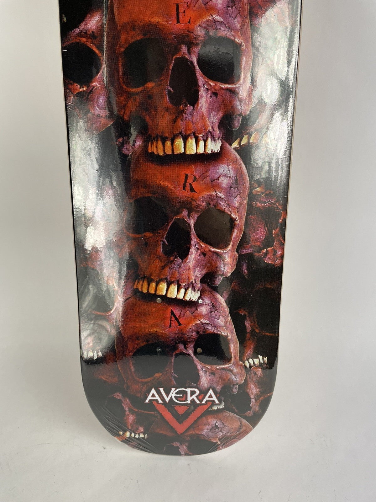 Avera skateboards deck 8.125” RARE quality Skulls 6 Six feet under