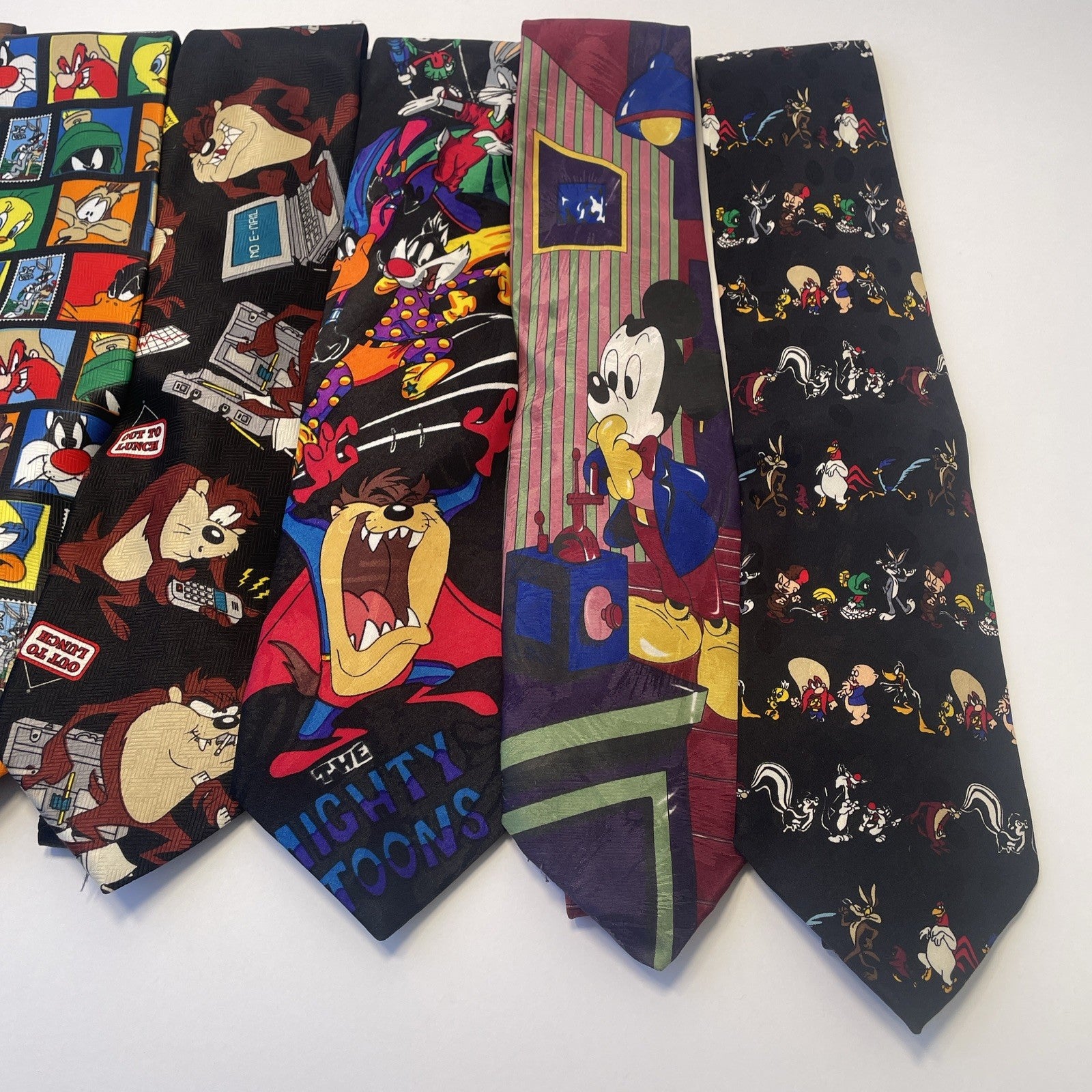 Looney Tunes, Disney, Sponge BOB, SLINKY Mens Neck Tie Bugs Bunny Taz LOT OF 9
