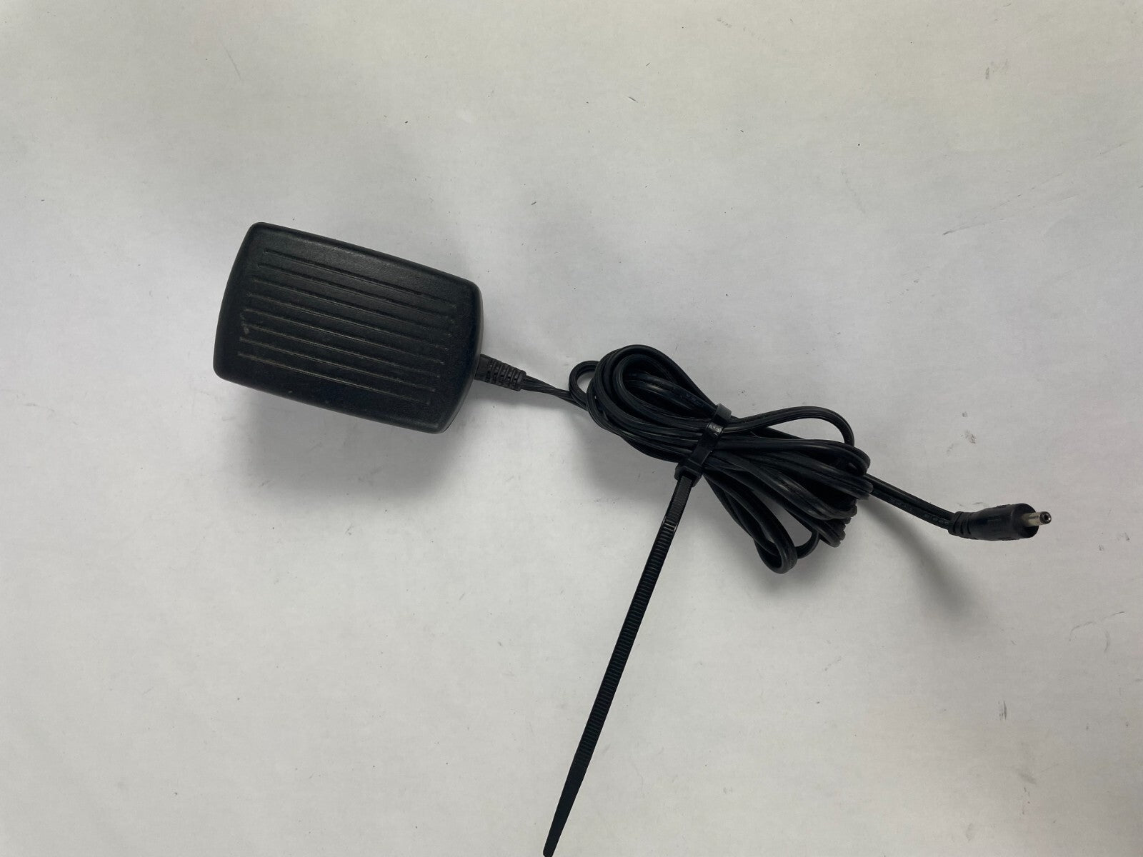 Genuine SEI DSA-0151A-05A Adapter Output 5 V 2.4 A Power Supply Adapter A60