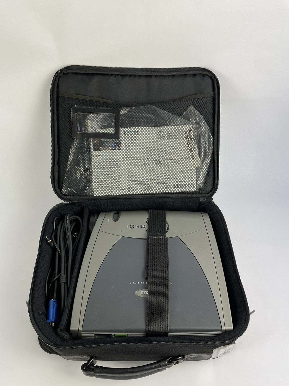 Infocus LP350 Portable Projector Bundle W/ Case + Cords - Tested and Working